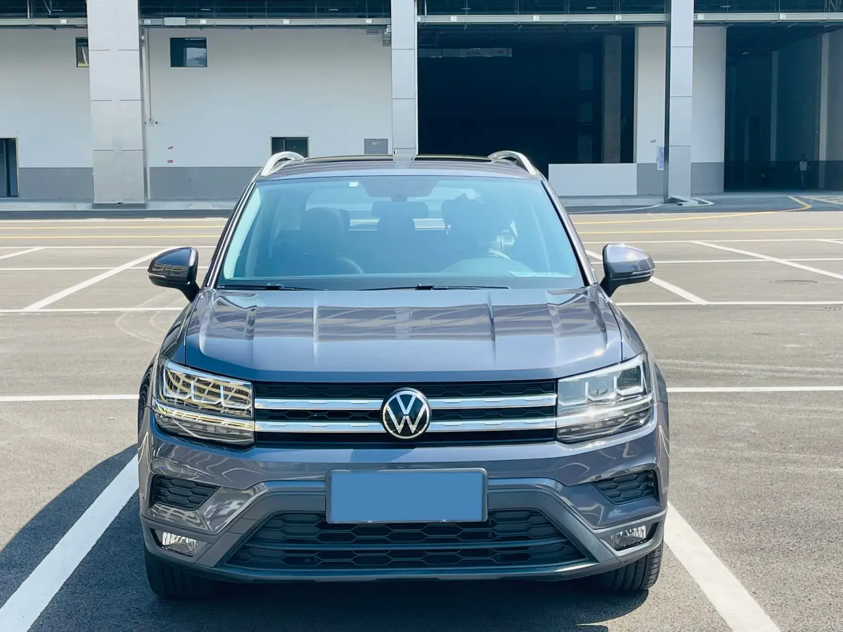 2021 VOLKSWAGEN THARU thumbnail 2