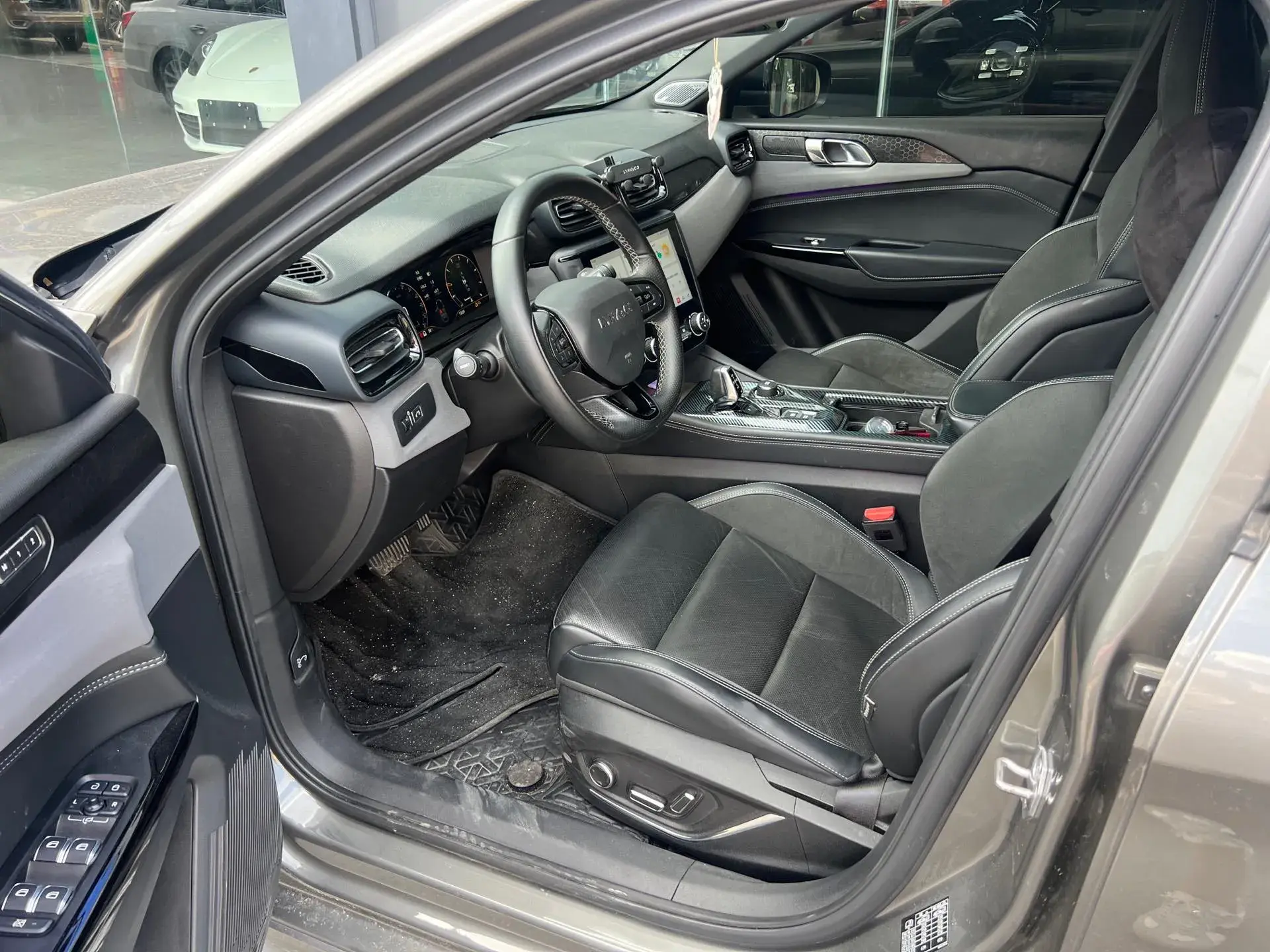 2021 LYNK&CO 03 thumbnail 3