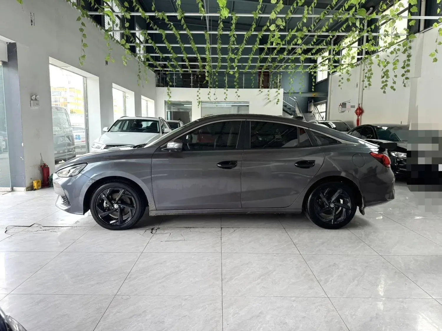 2021 MG 5 thumbnail 4