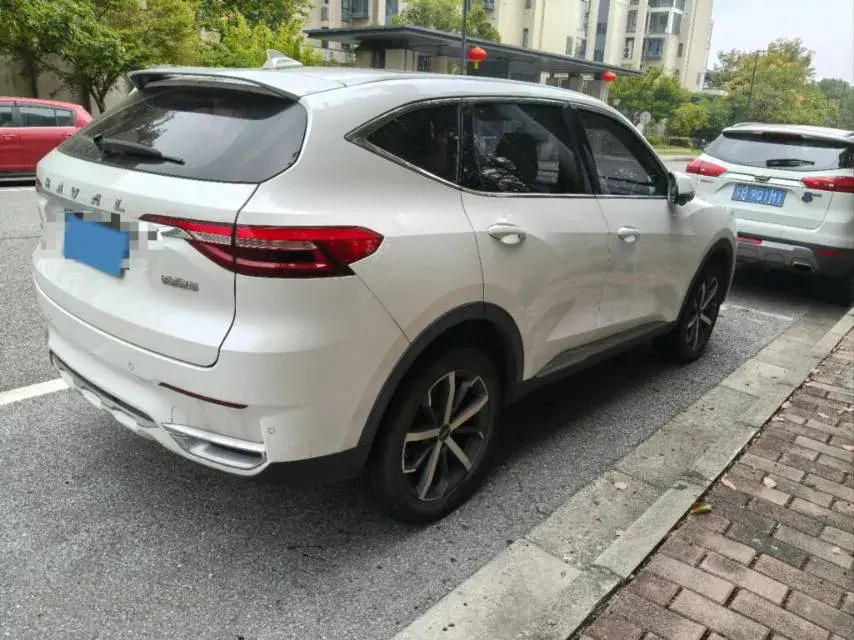 2020 HAVAL F7 thumbnail 3