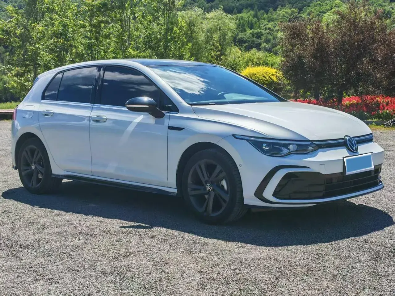 2021 VOLKSWAGEN GOLF thumbnail 3