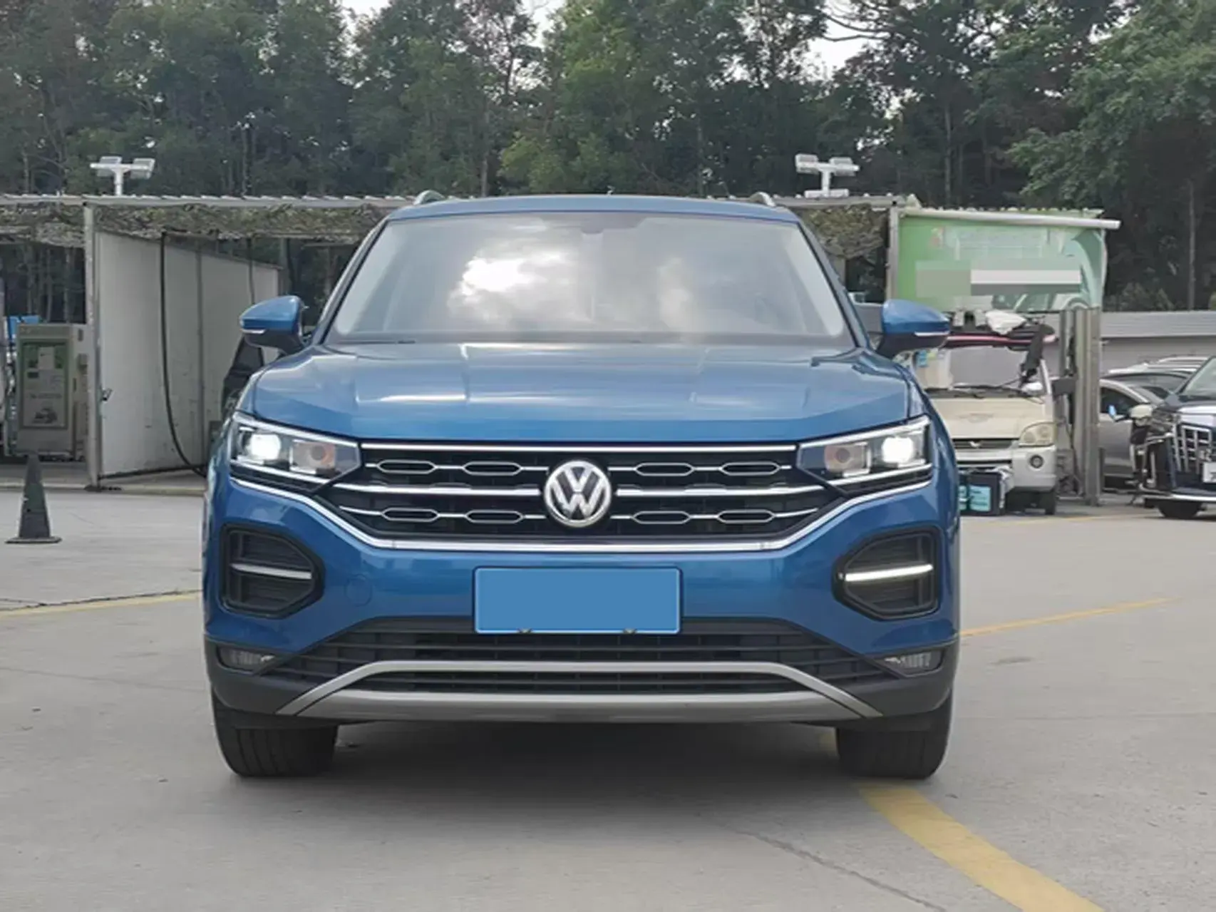 2019 VOLKSWAGEN TAYRON thumbnail 2