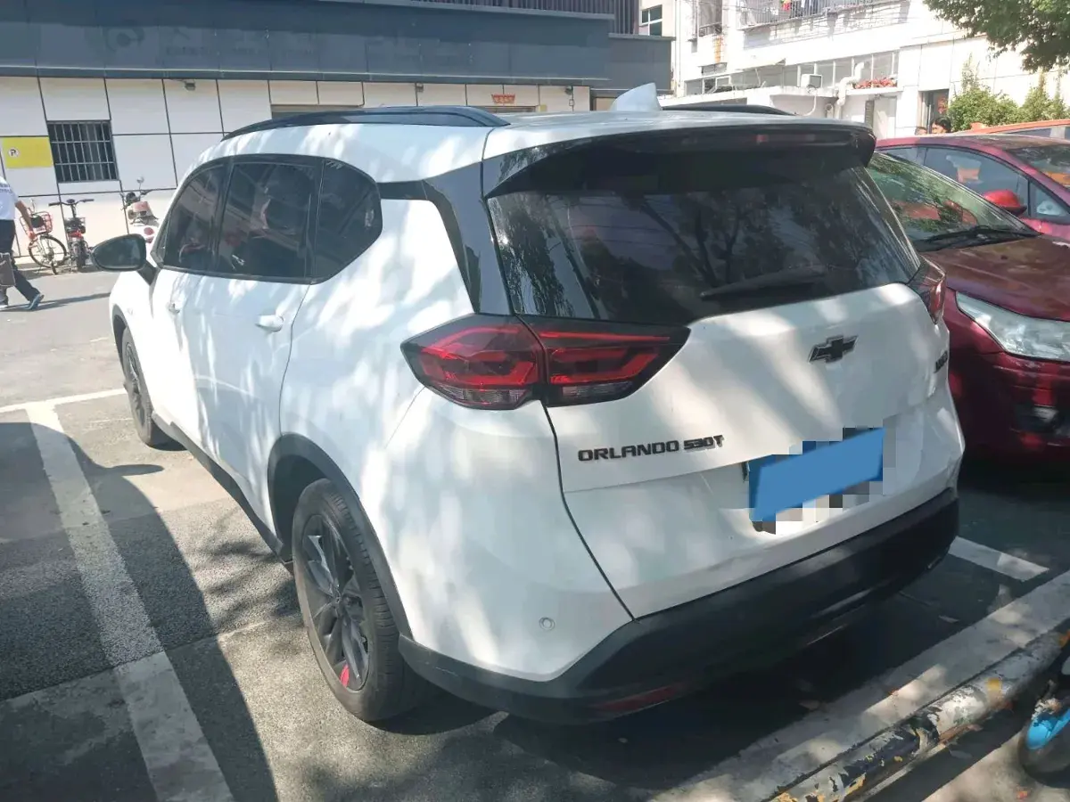 2019 CHEVROLET ORLANDO thumbnail 4