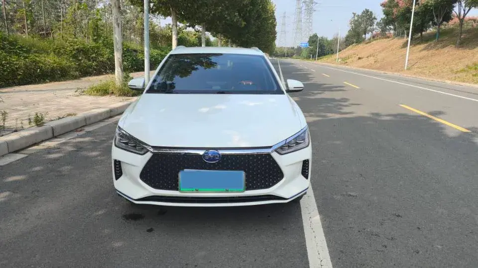 2021 BYD E3 thumbnail 3