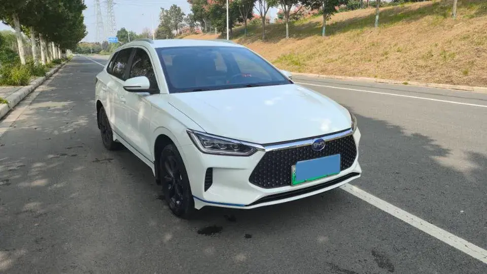 2021 BYD E3 thumbnail 2