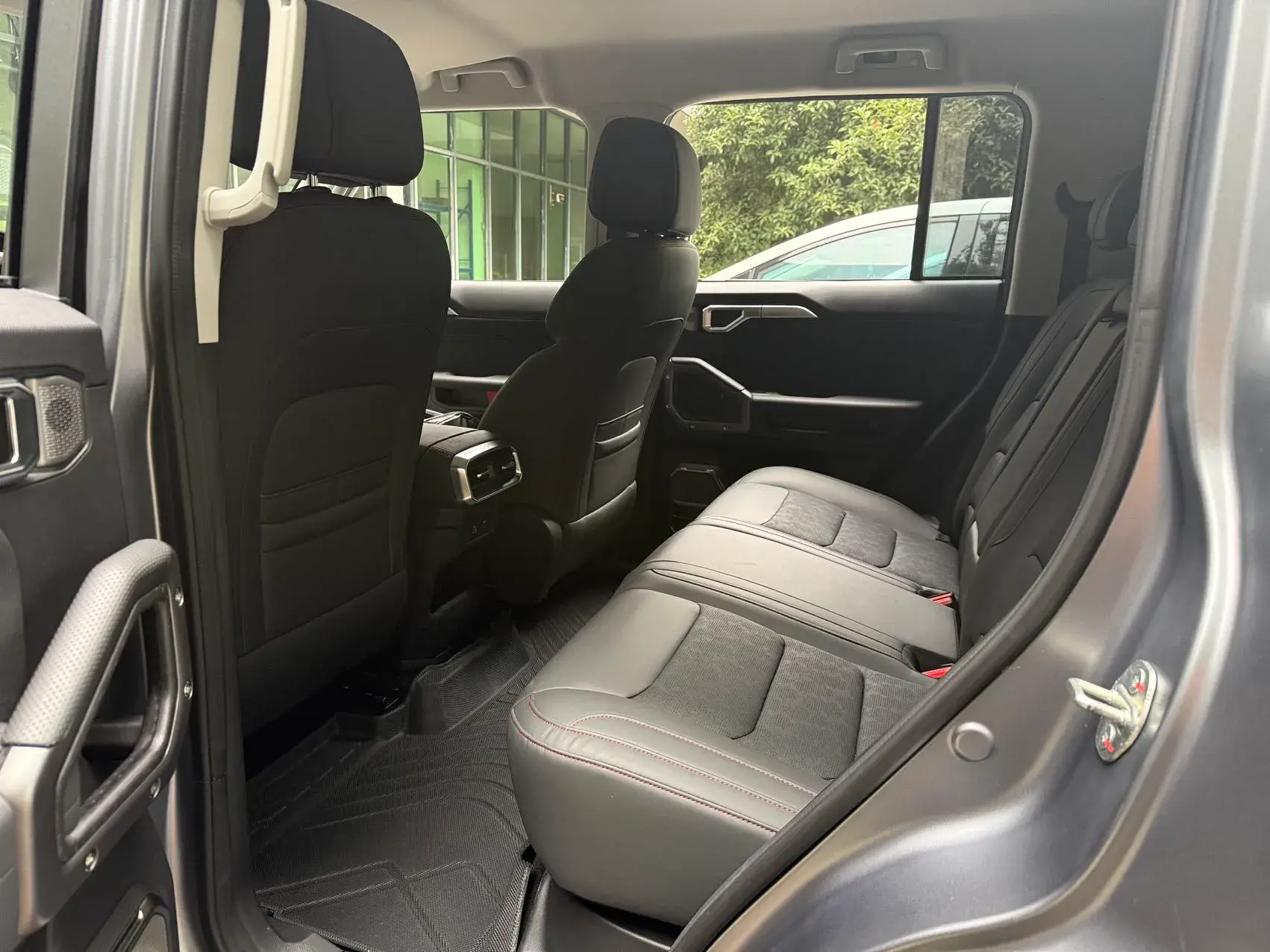 2024 JETOUR SHANHAI thumbnail 4