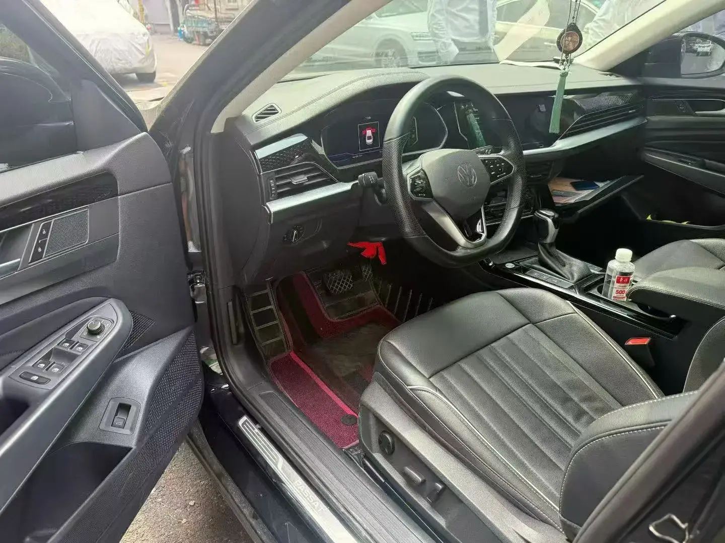 2022 VOLKSWAGEN PASSAT thumbnail 4