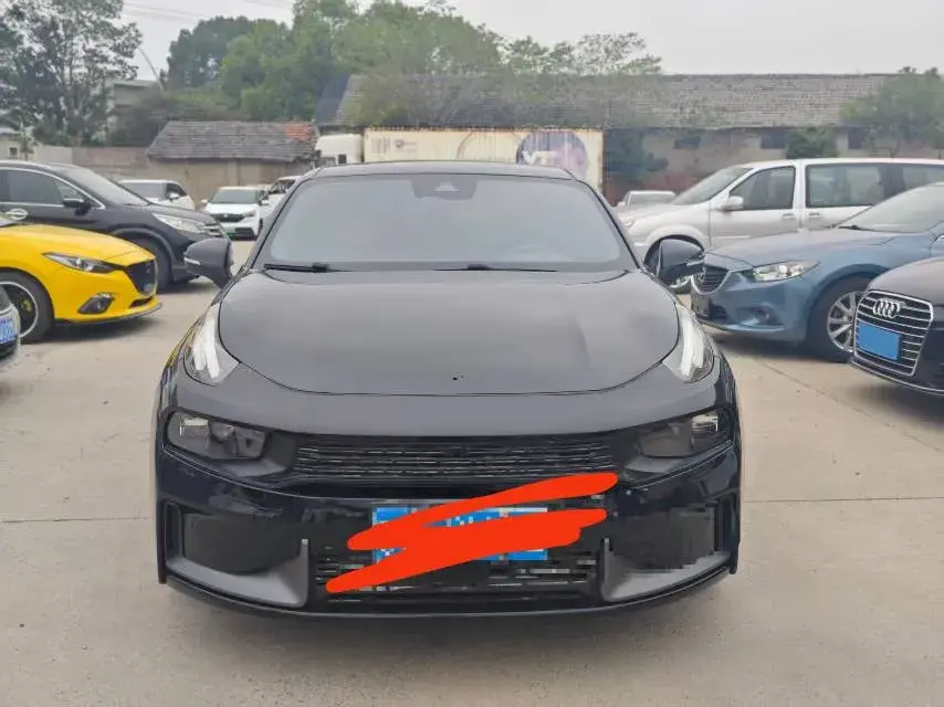 2019 LYNK&CO 03 thumbnail 2