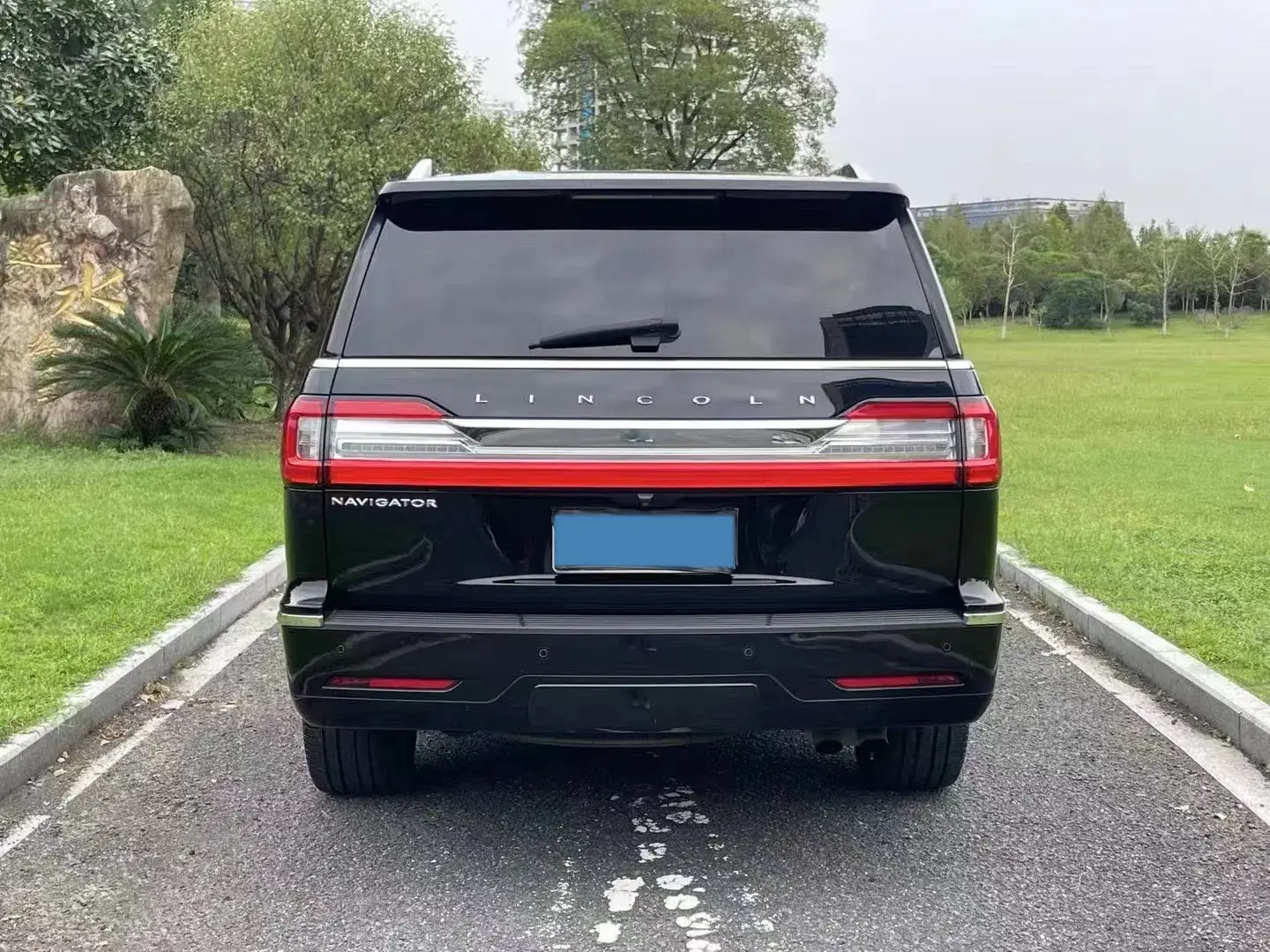 2019 LINCOLN NAVIGATOR thumbnail 4