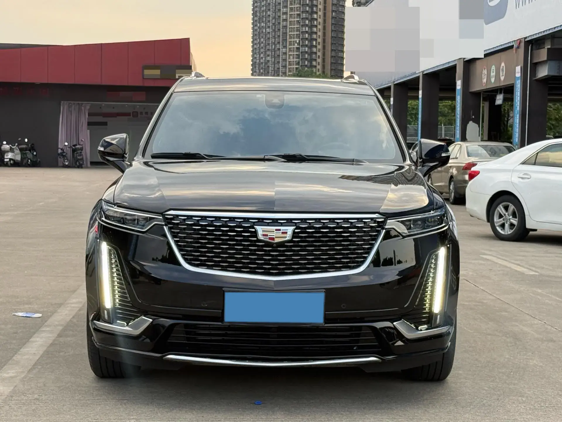2022 CADILLAC XT6 thumbnail 2