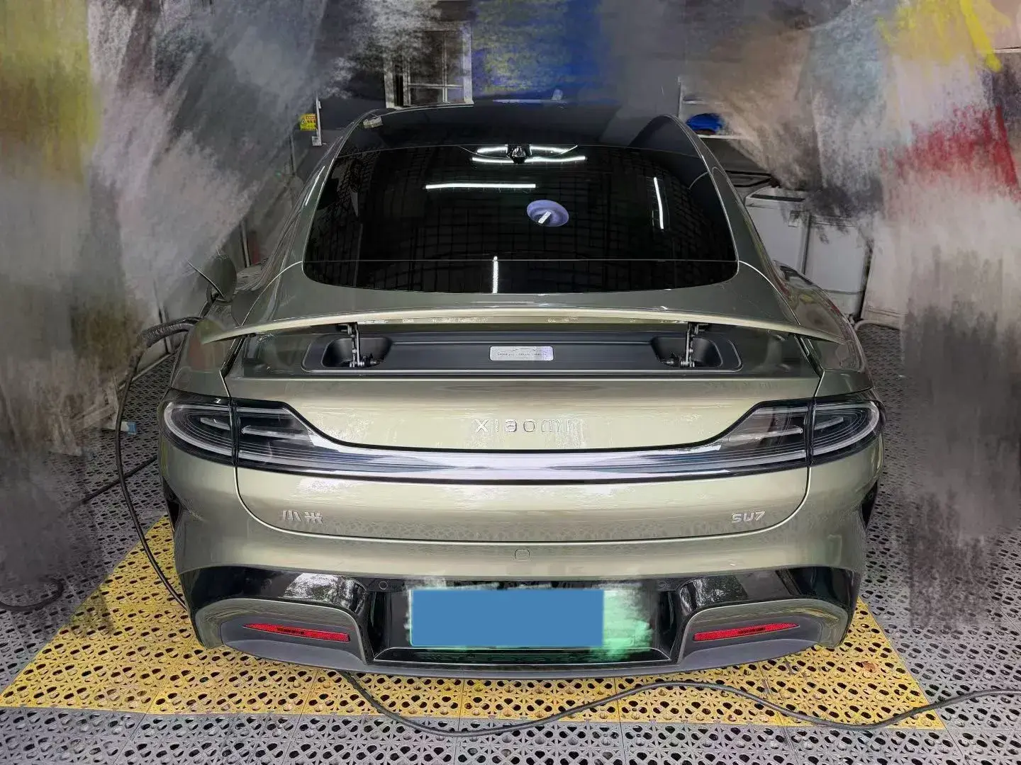 2024 MI SU7 thumbnail 3