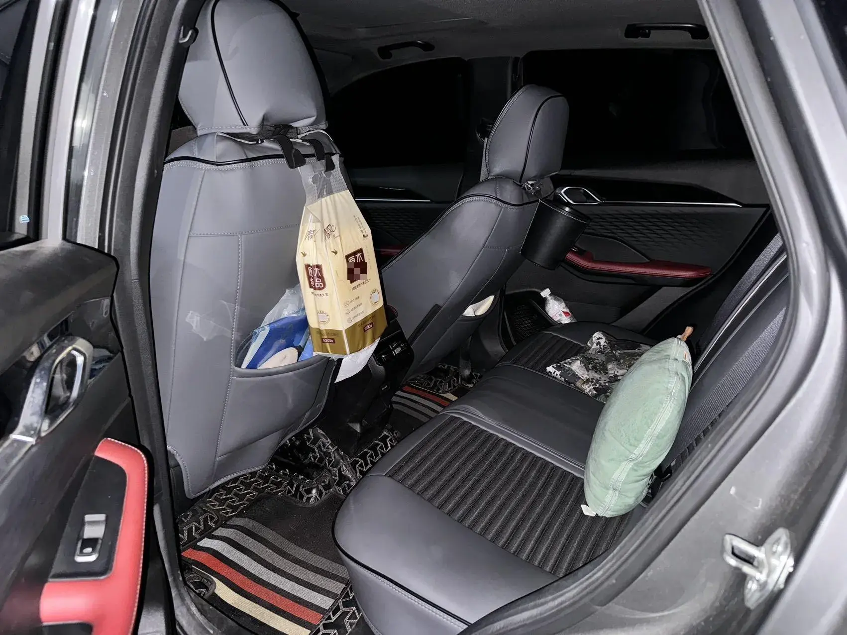 2022 GEELY COOLRAY thumbnail 3