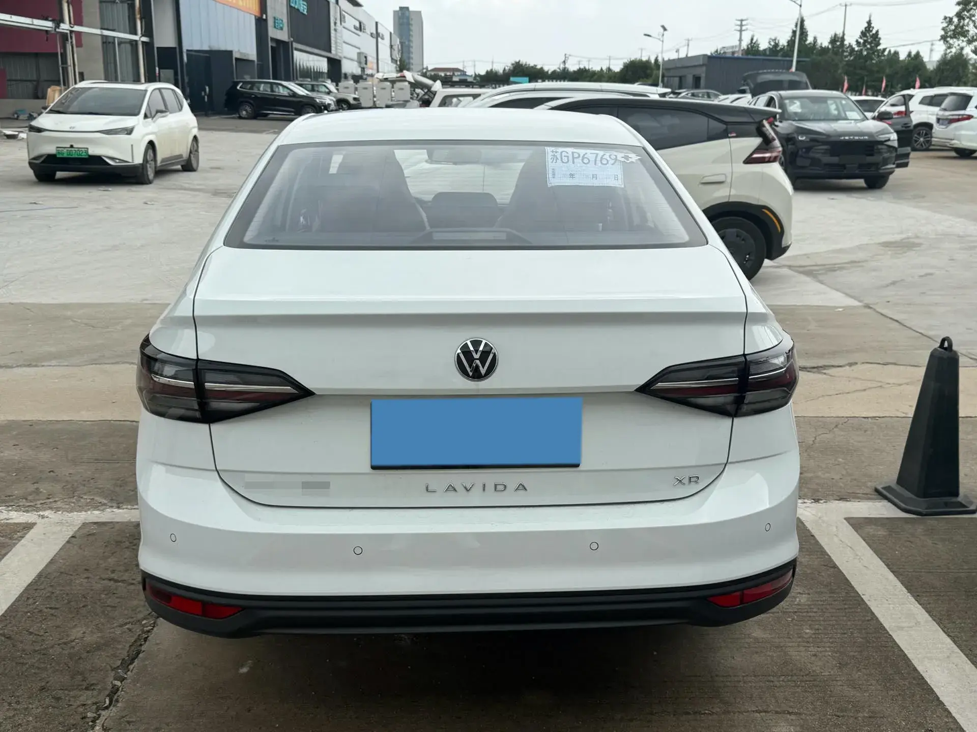 2025 VOLKSWAGEN LAVIDA thumbnail 4