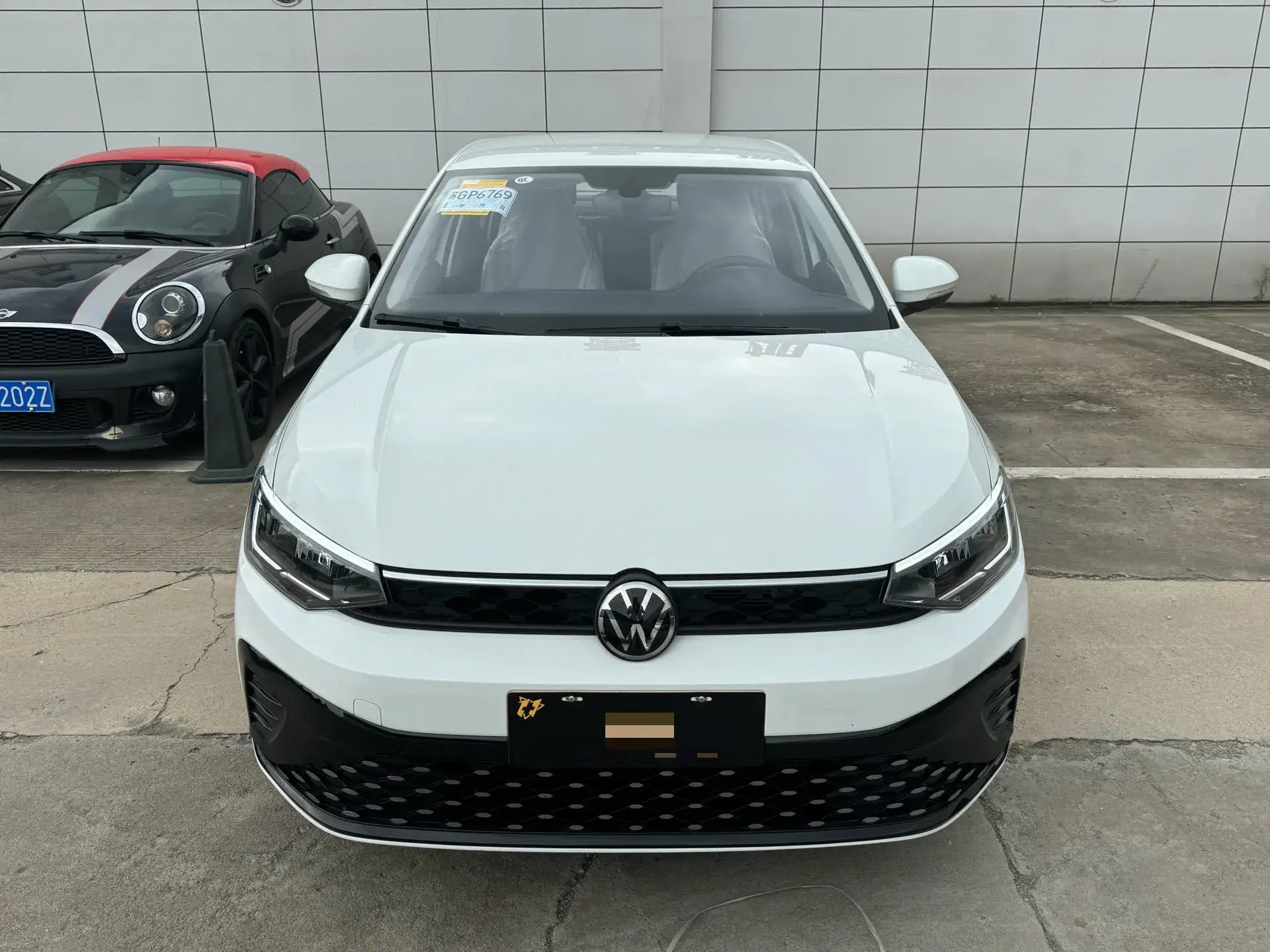 2025 VOLKSWAGEN LAVIDA thumbnail 2