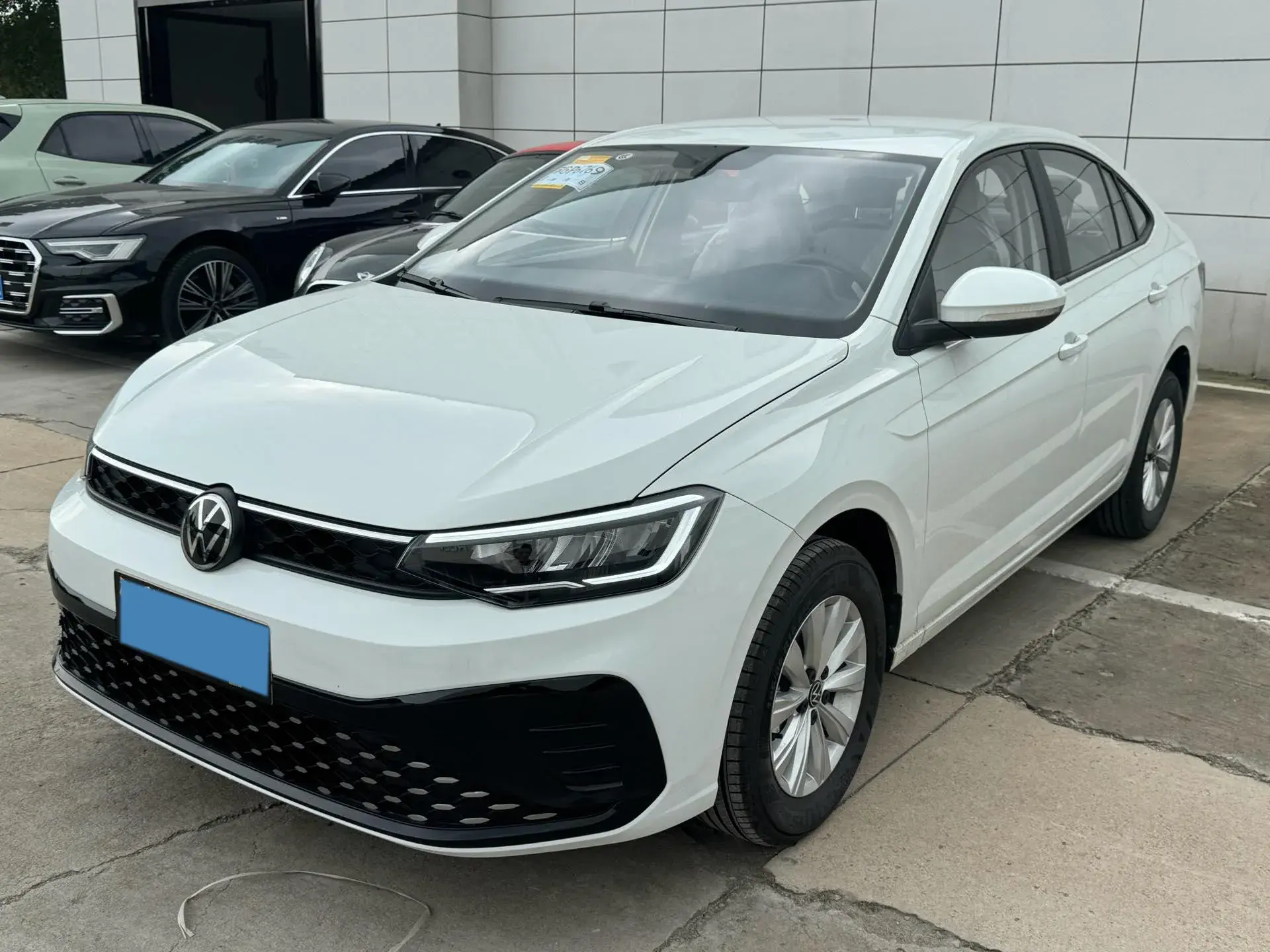 2025 VOLKSWAGEN LAVIDA view 1