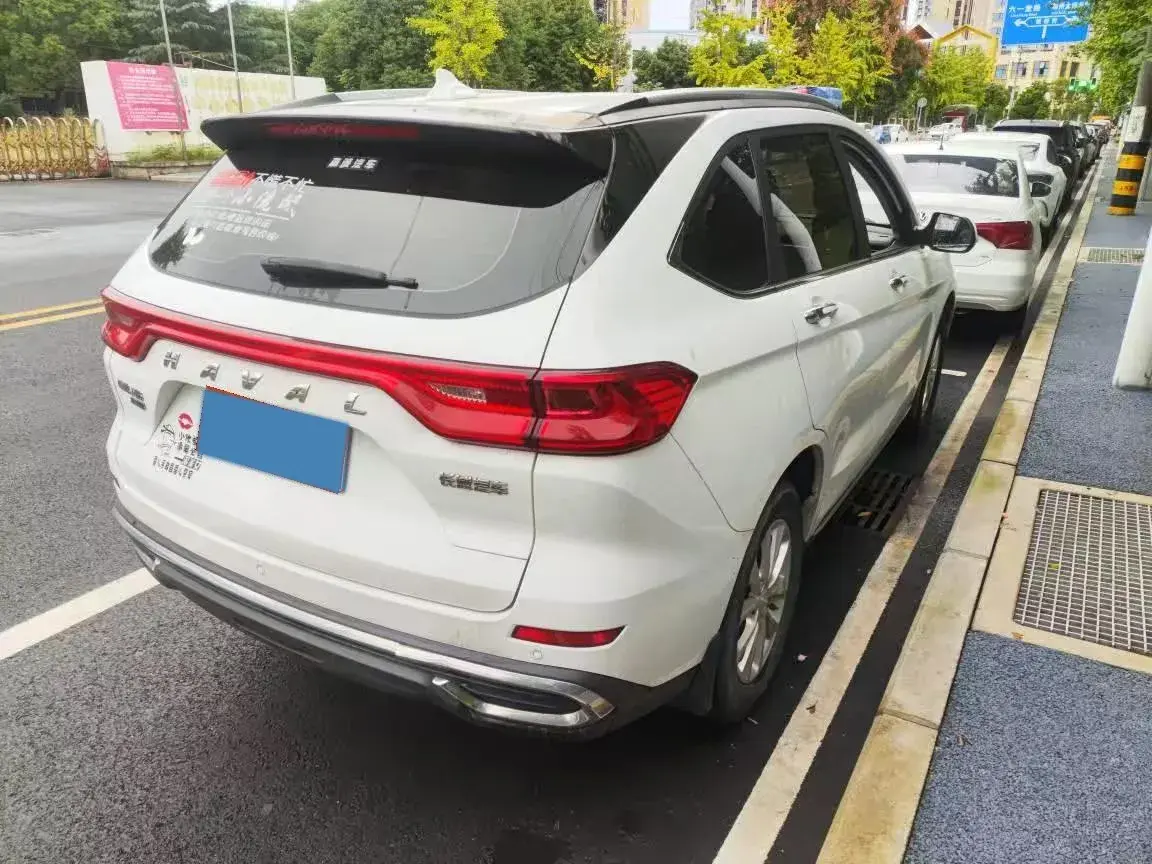 2021 HAVAL M6 thumbnail 2