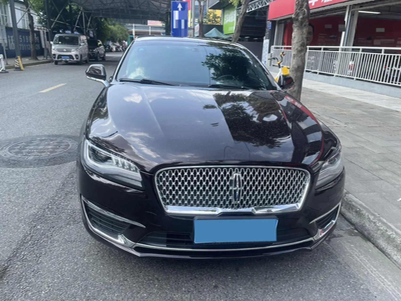 2020 LINCOLN MKZ thumbnail 2