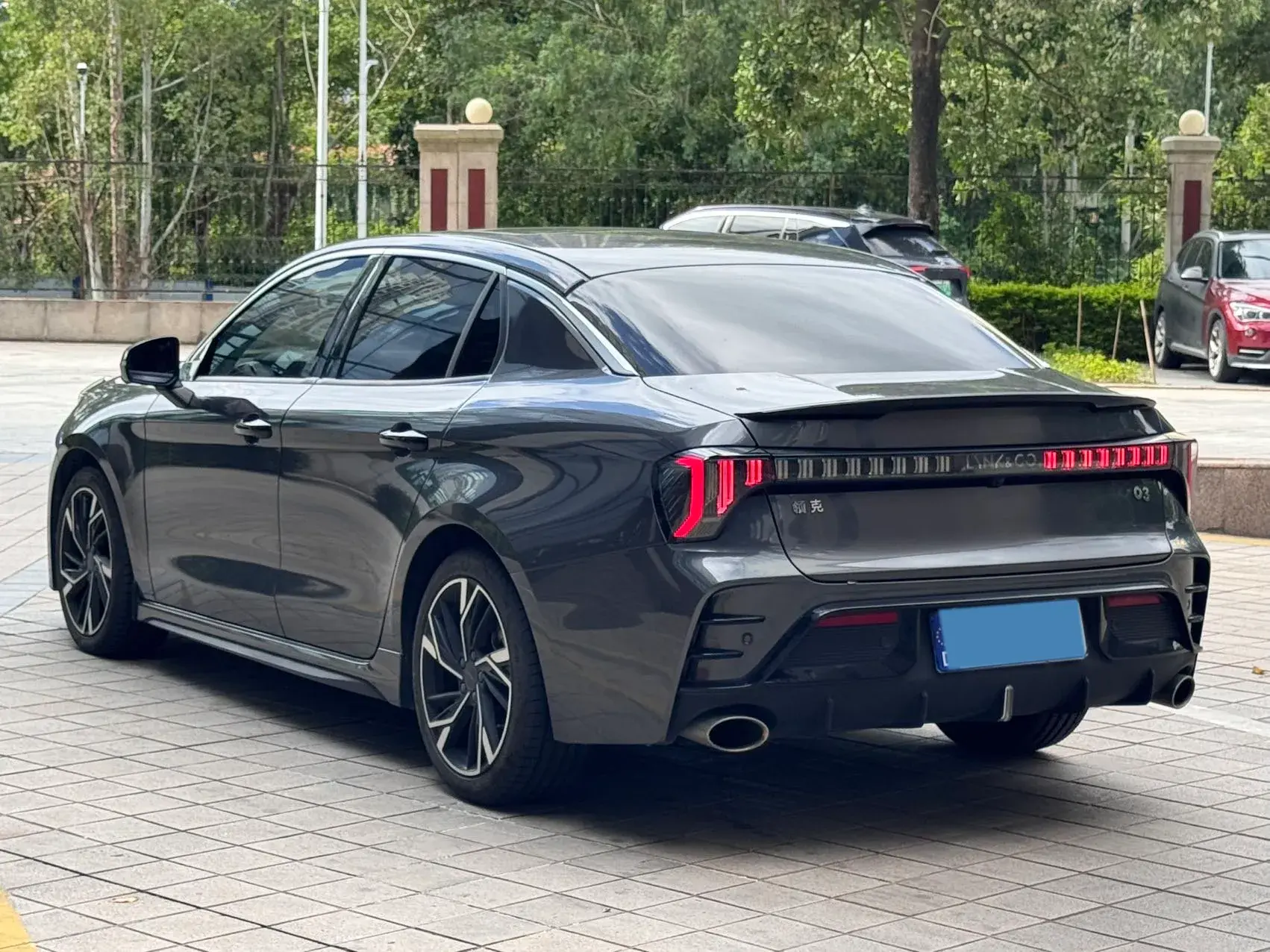 2023 LYNK&CO 03 thumbnail 4