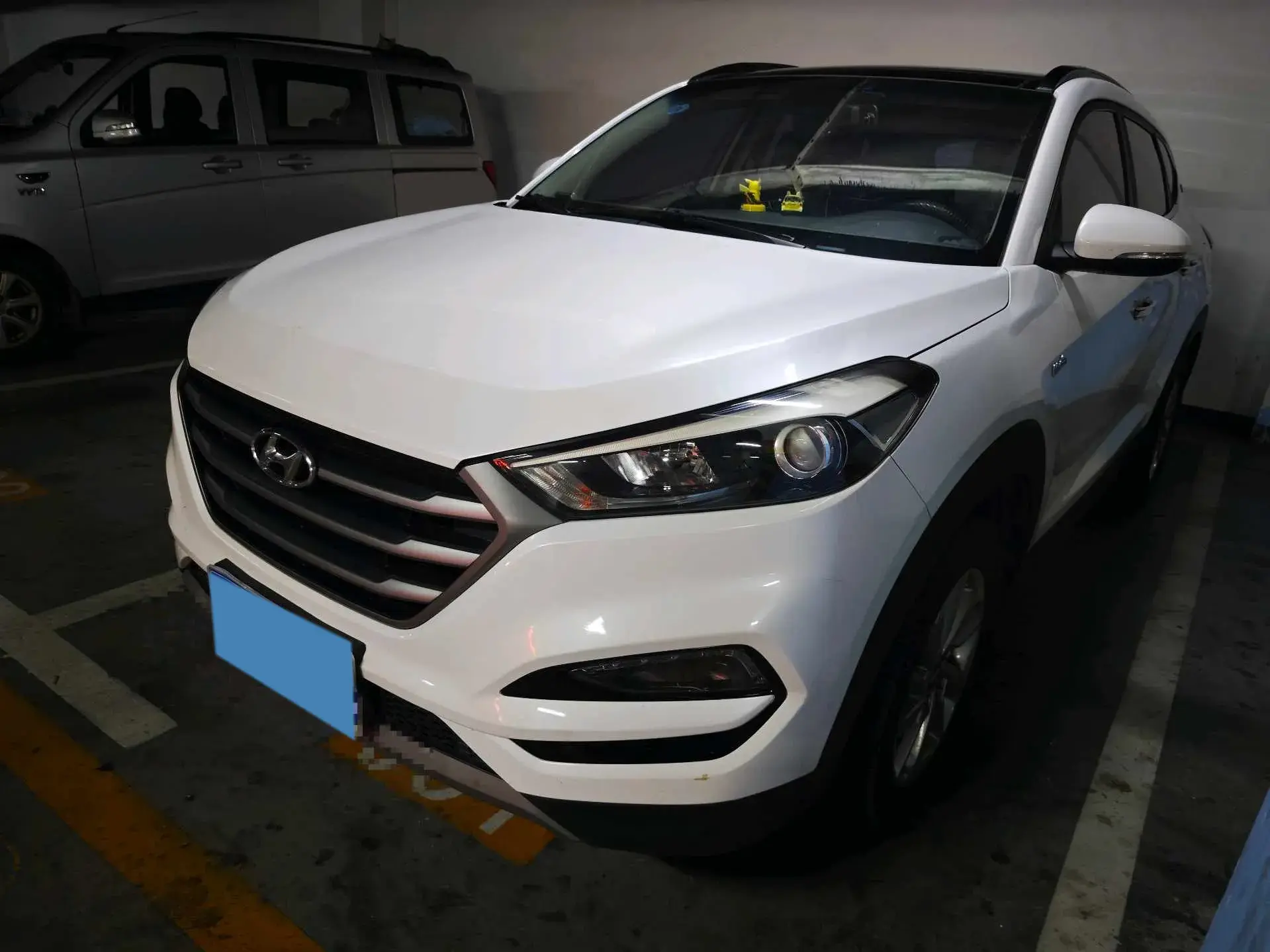 2018 HYUNDAI TUCSON view 1