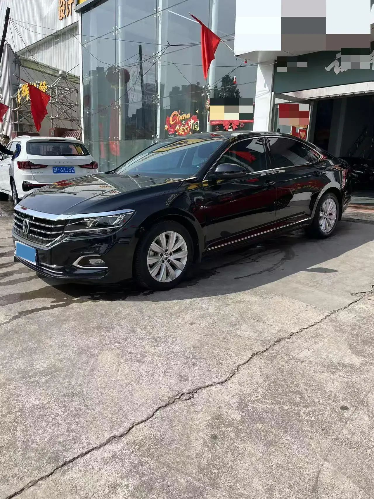 2019 VOLKSWAGEN PASSAT view 1