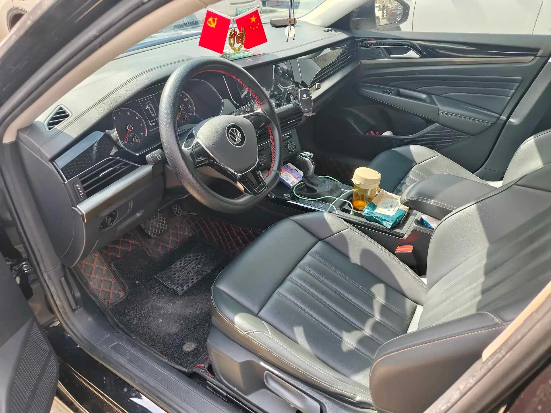 2021 VOLKSWAGEN PASSAT thumbnail 2