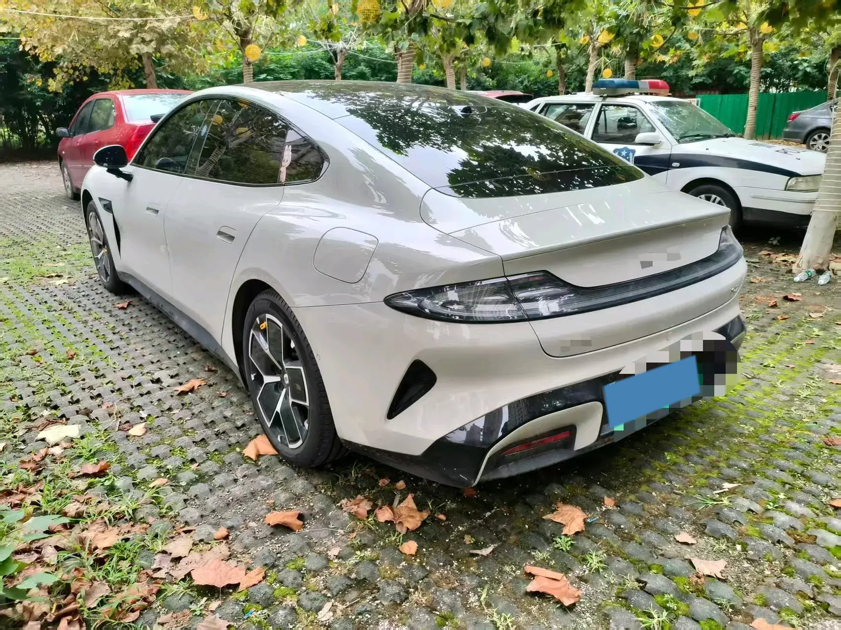 2024 MI SU7 thumbnail 4