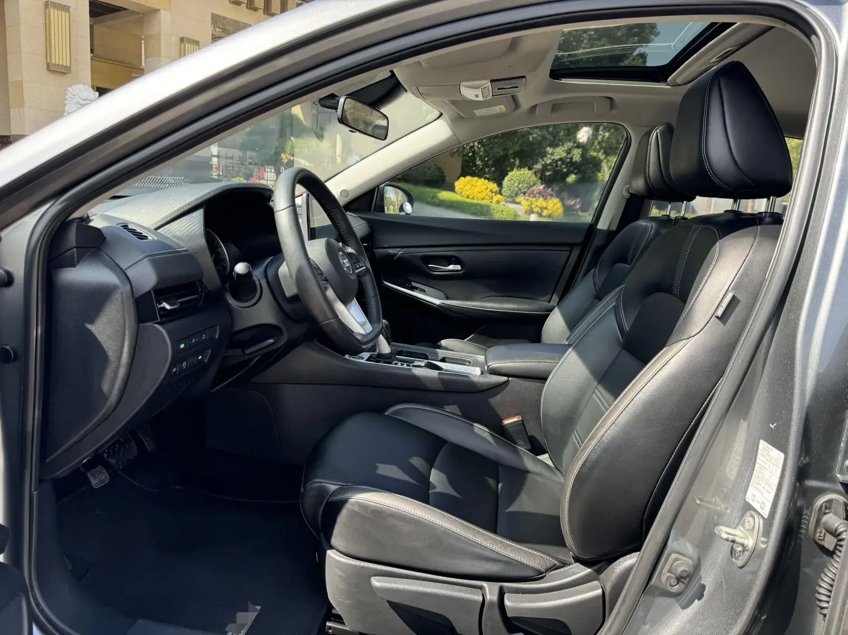 2021 NISSAN SYLPHY thumbnail 4