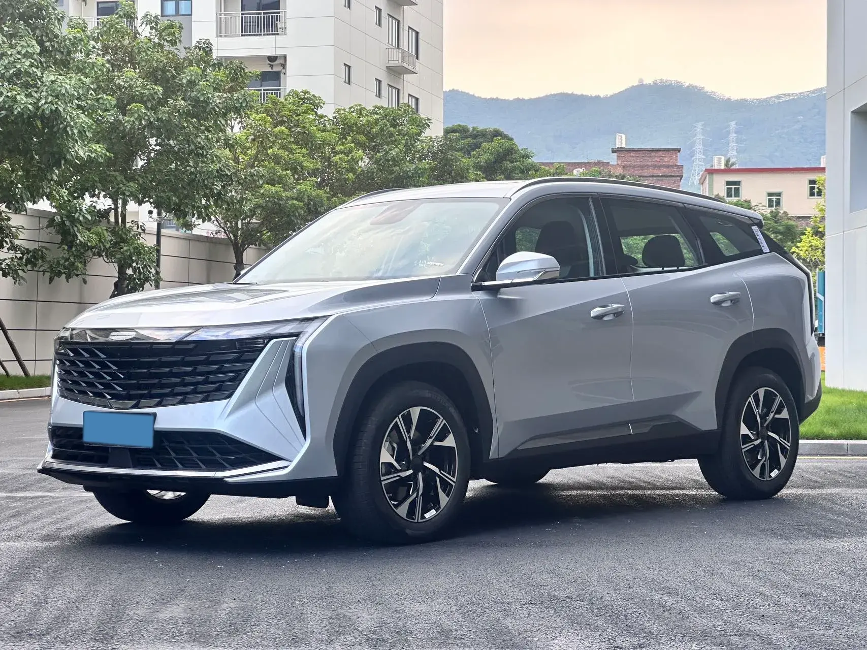 2024 GEELY STARRAY view 1