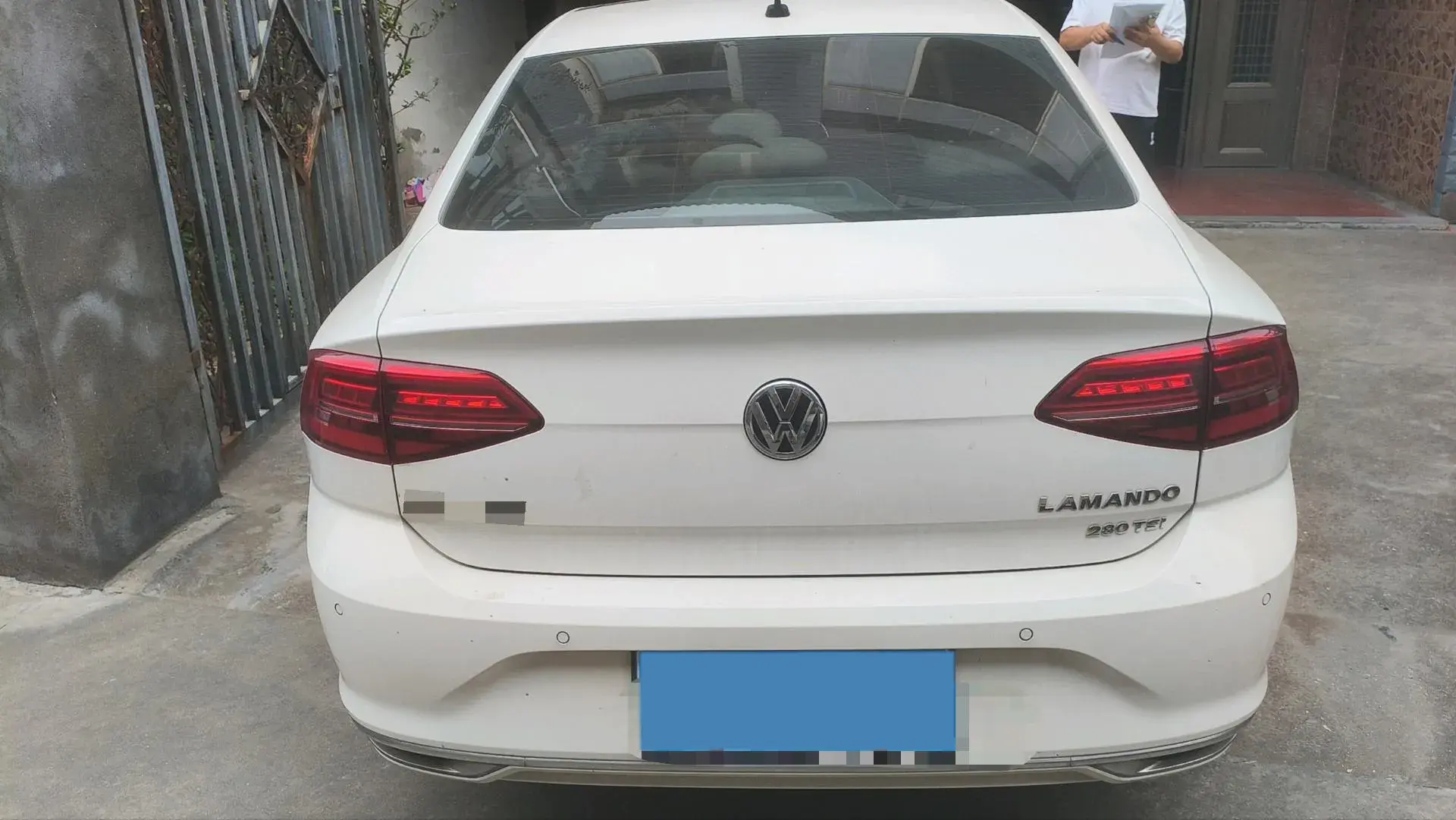 2019 VOLKSWAGEN LAMANDO thumbnail 3