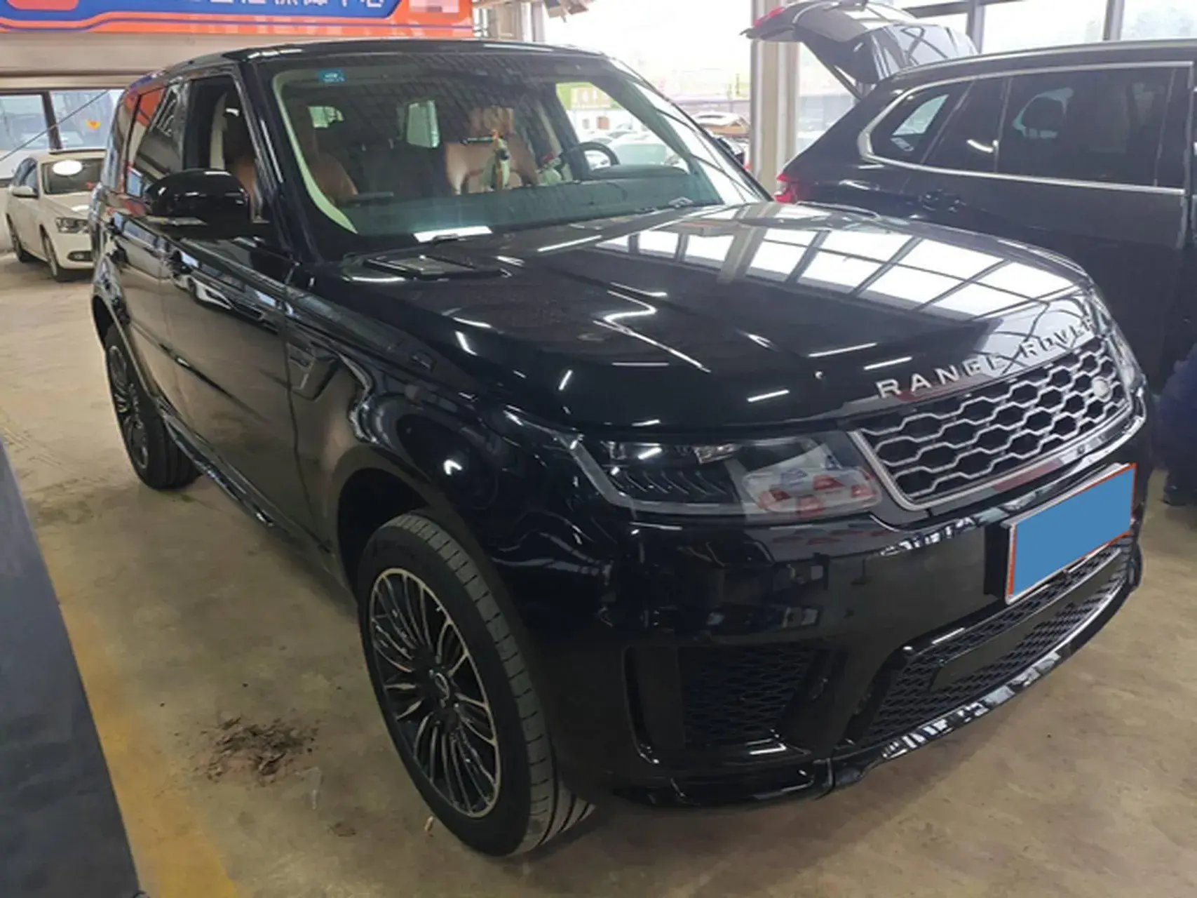 2018 LAND ROVER thumbnail 2
