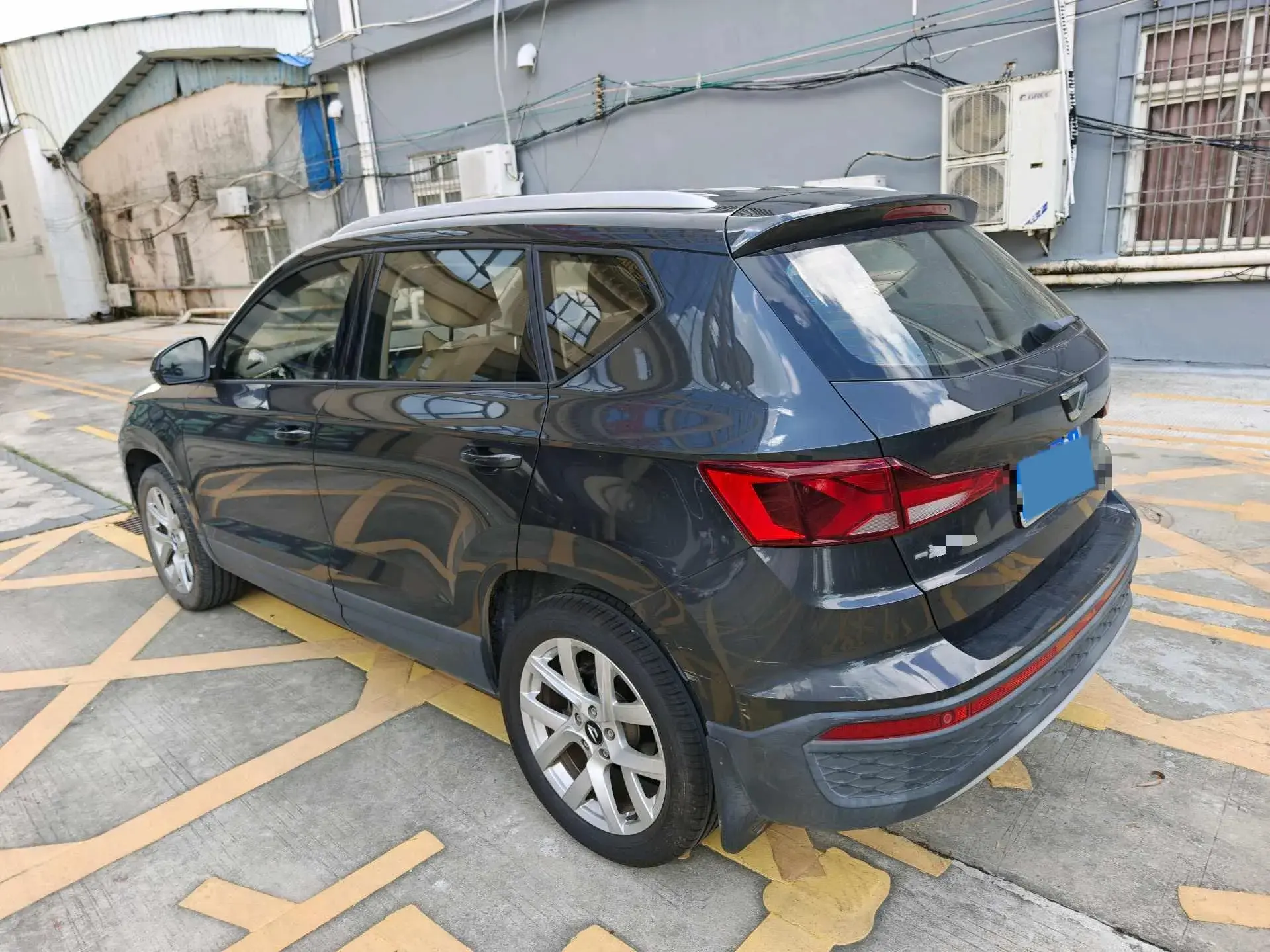 2022 JETTA VS5 thumbnail 3