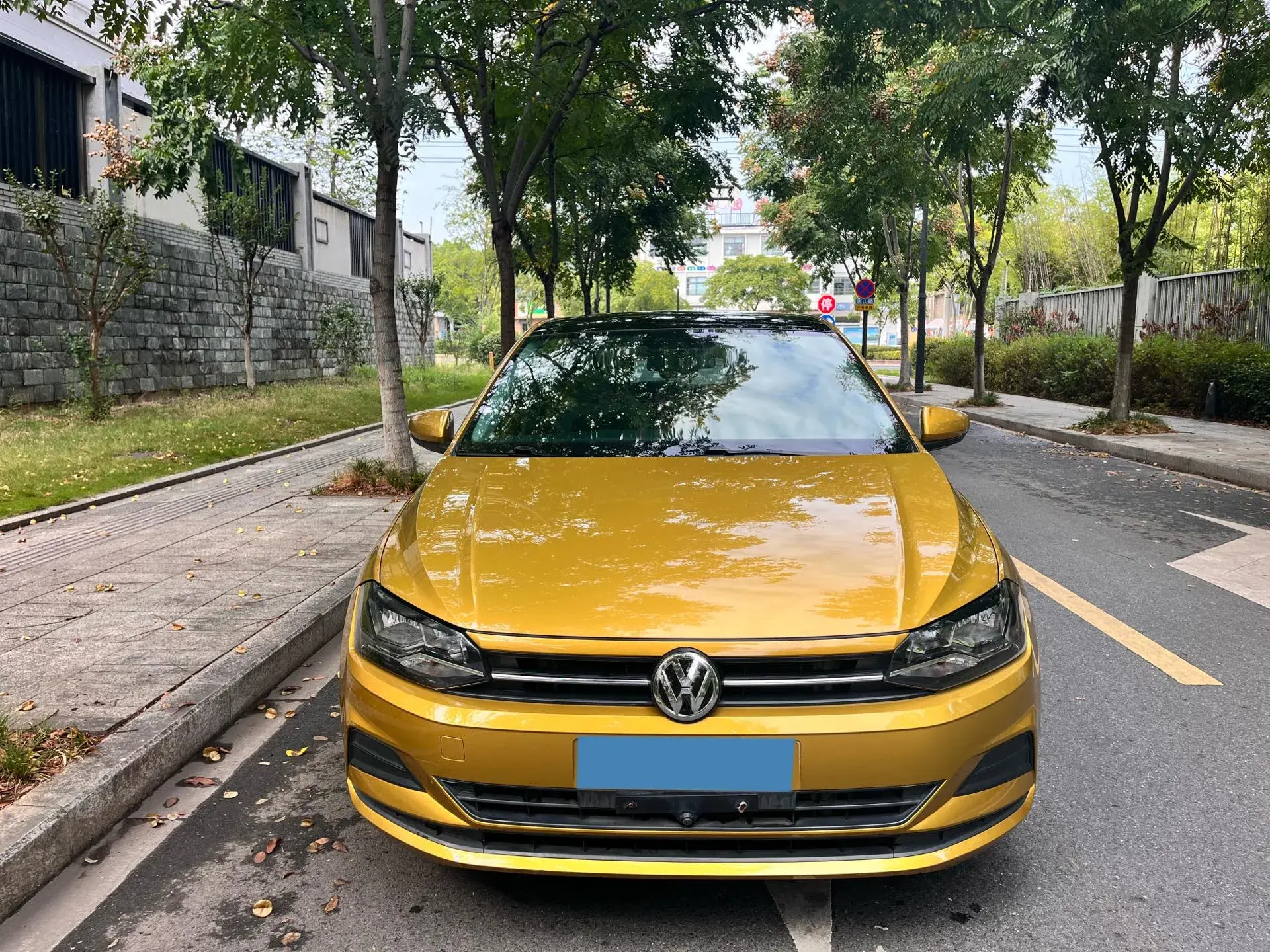 2019 VOLKSWAGEN POLO thumbnail 2
