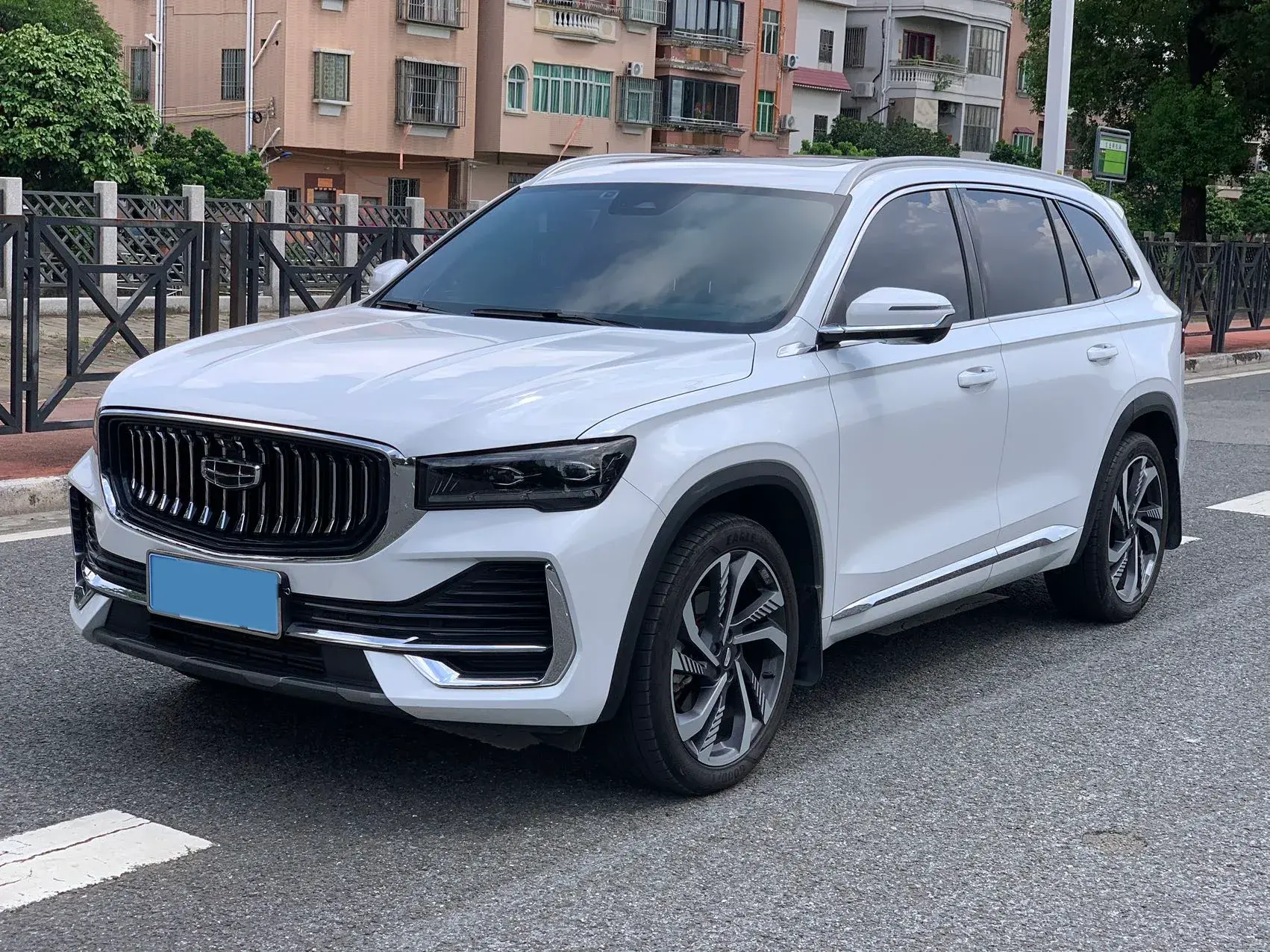 2024 GEELY MONJARO view 1