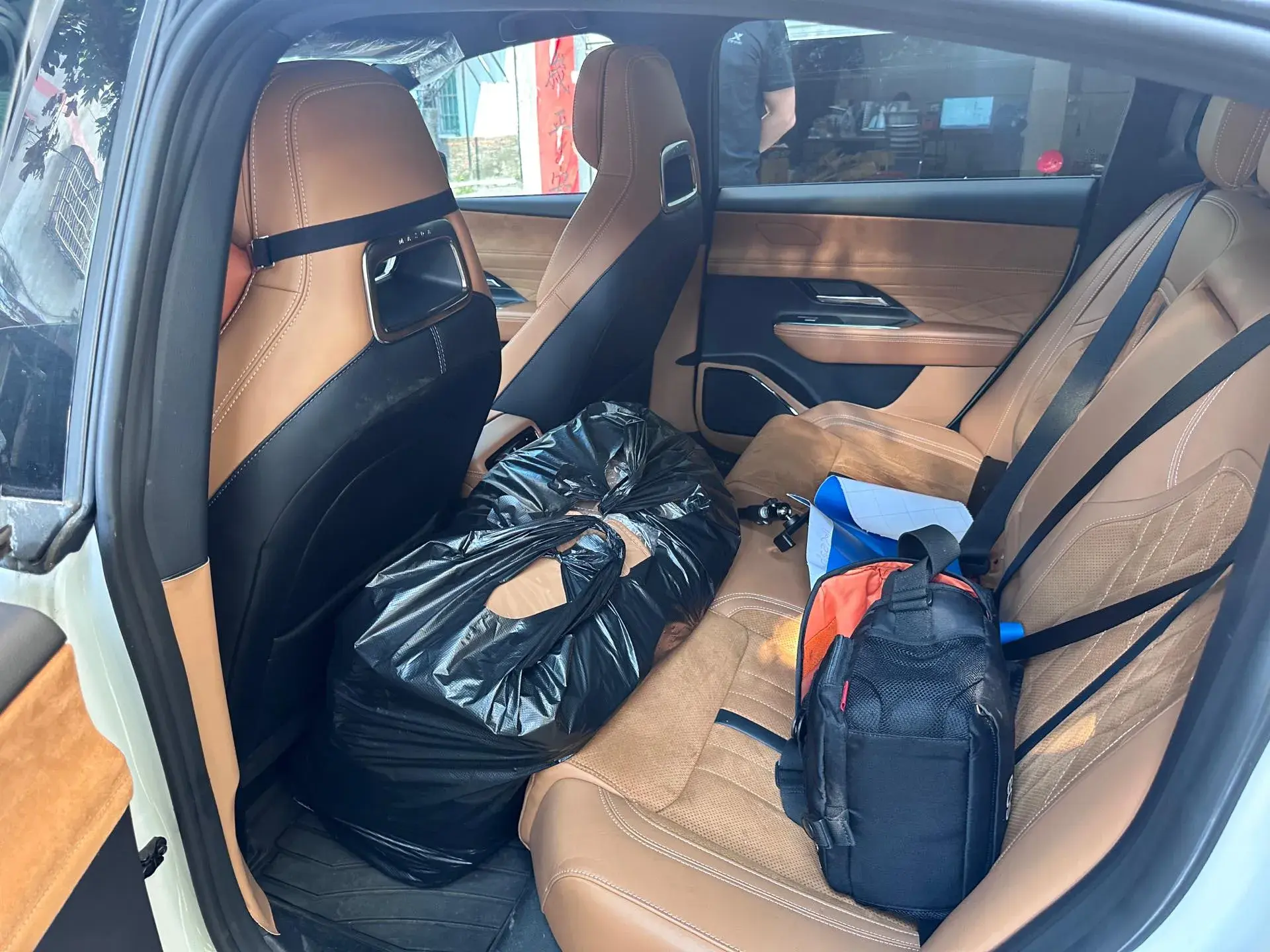 2024 MAZDA EZ-6 thumbnail 4