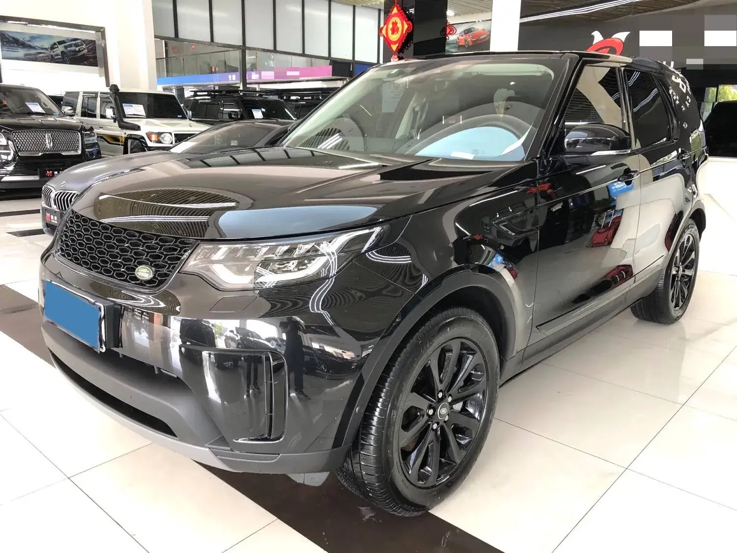 2019 LAND ROVER view 1