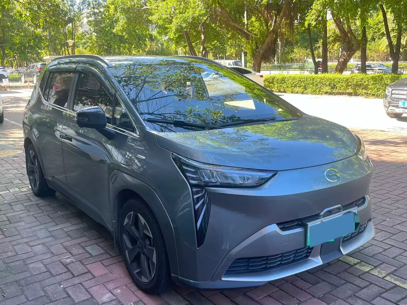 2022 AION Y thumbnail 3