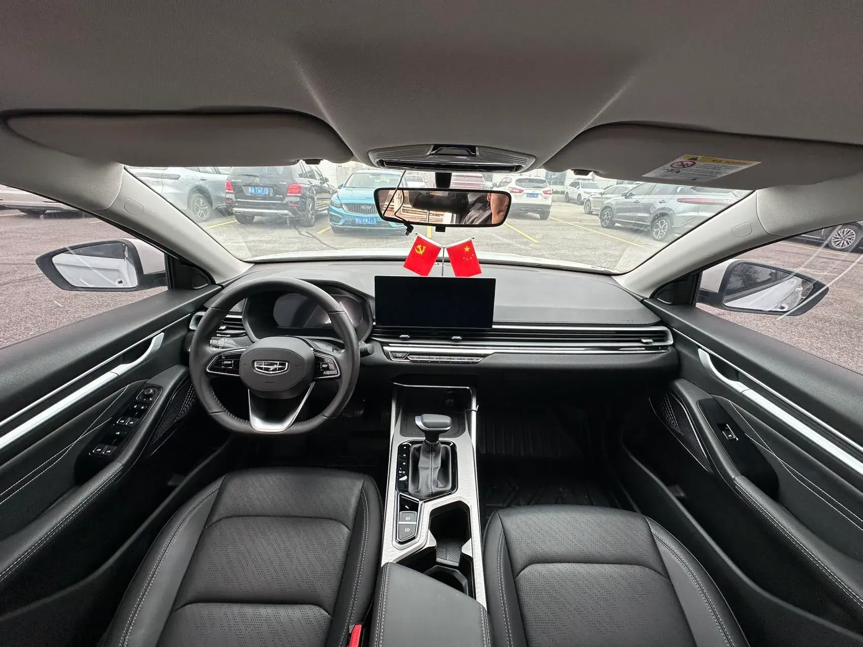 2023 GEELY EMGRAND thumbnail 4