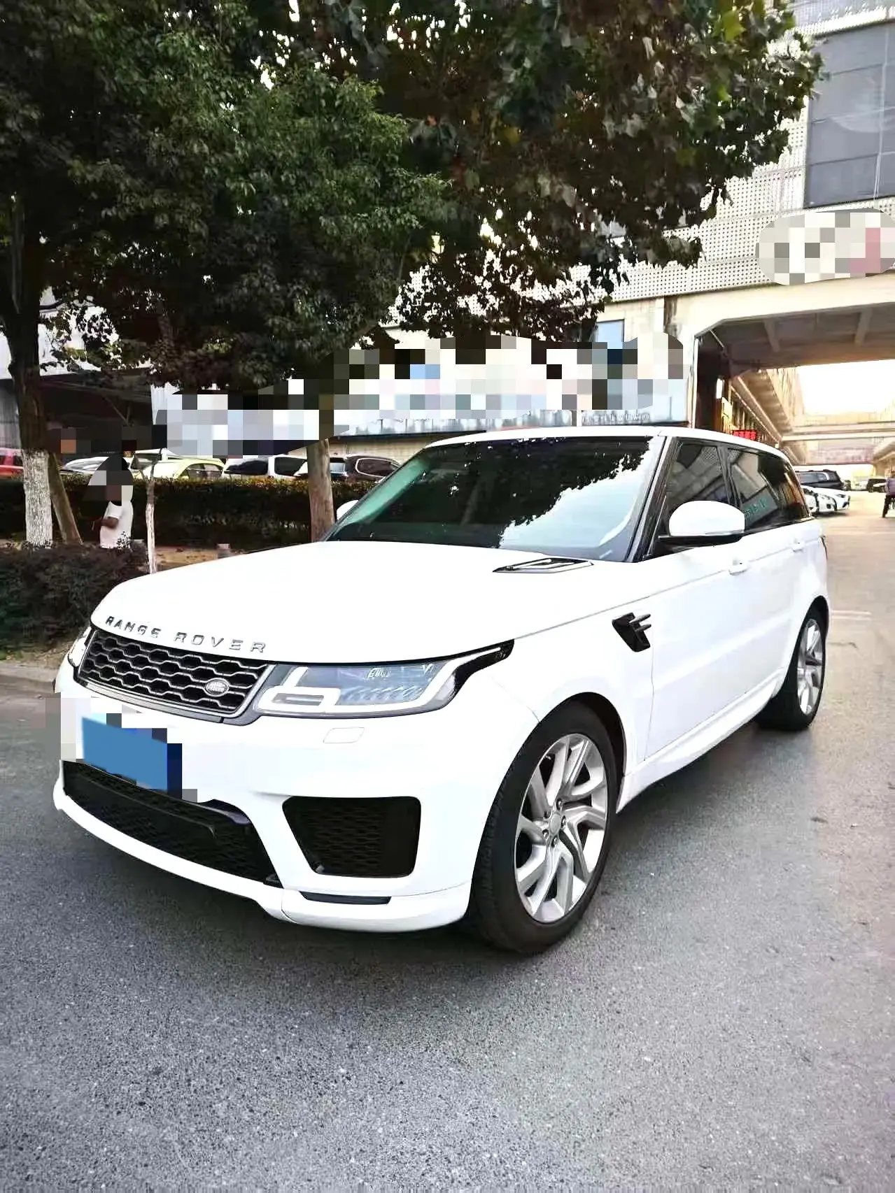 2018 LAND ROVER view 1