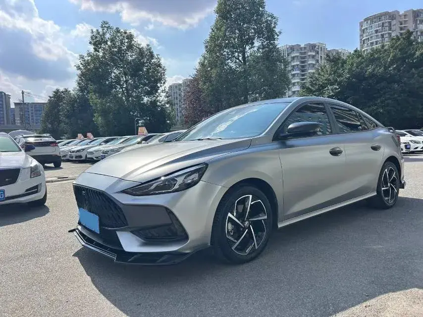 2021 MG 5 view 1