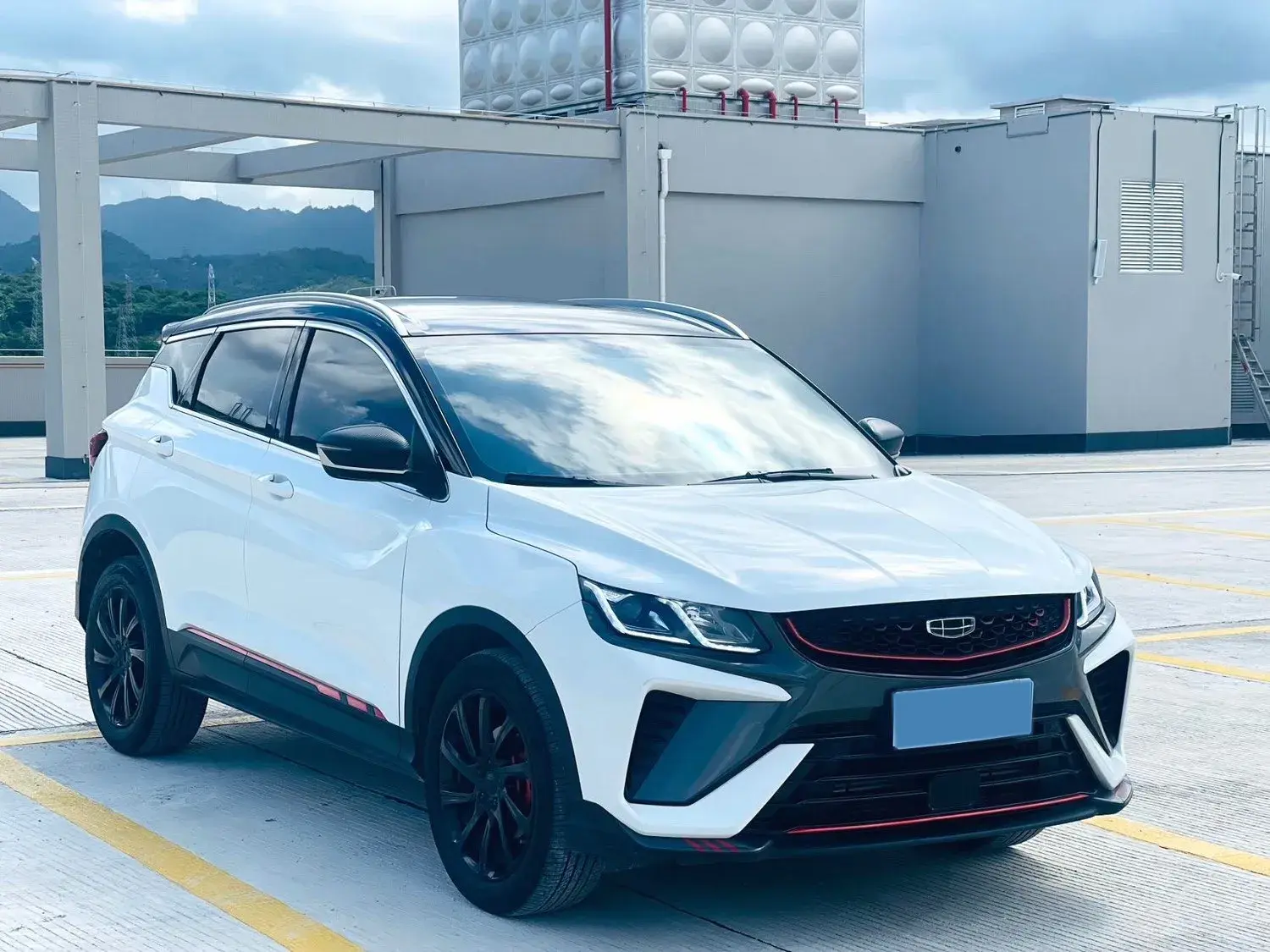 2021 GEELY COOLRAY thumbnail 3