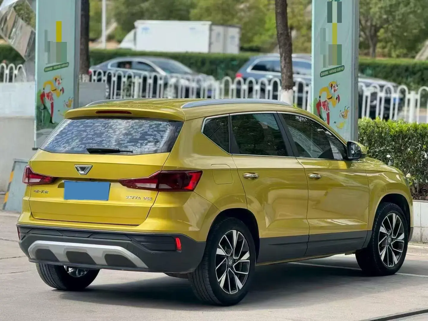 2021 JETTA VS5 thumbnail 4