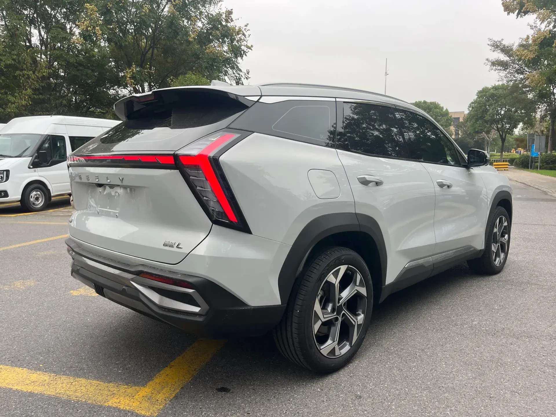 2024 GEELY STARRAY thumbnail 4