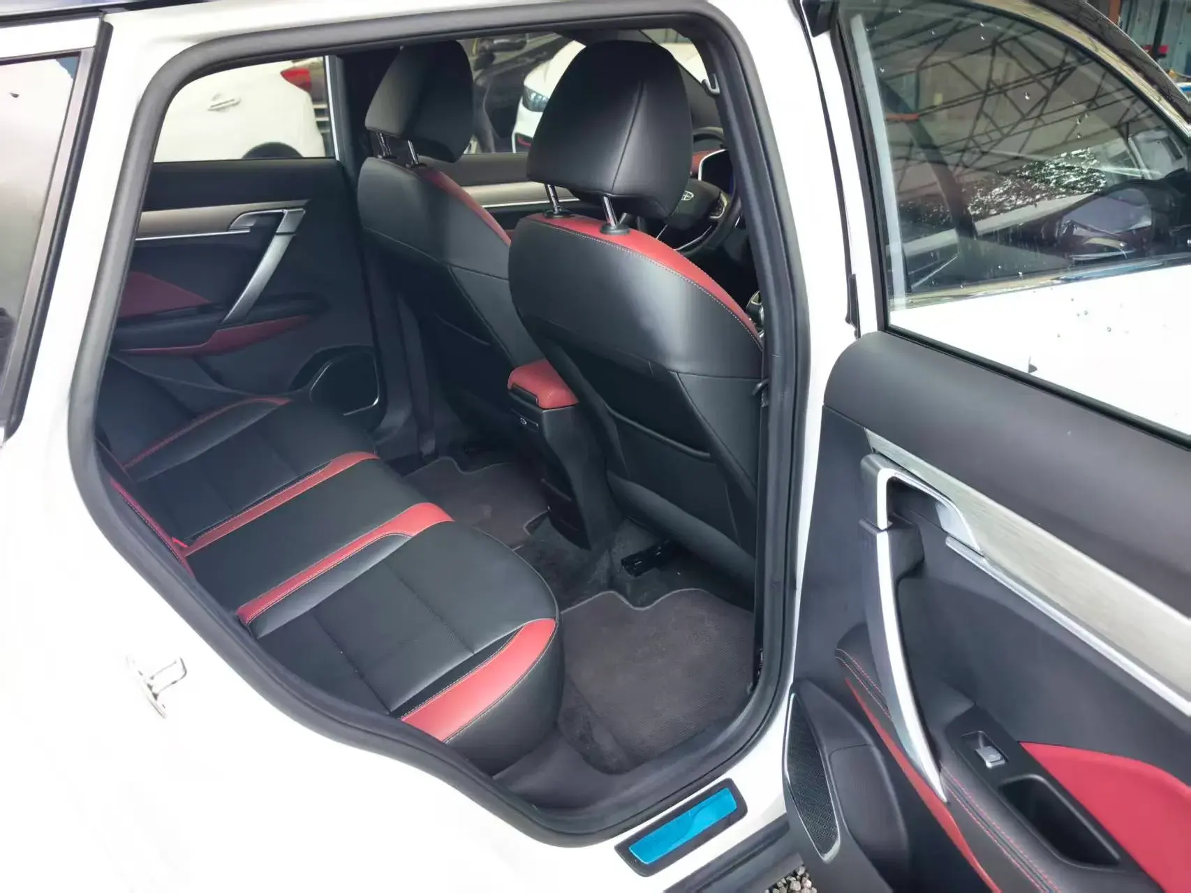 2020 GEELY COOLRAY thumbnail 4