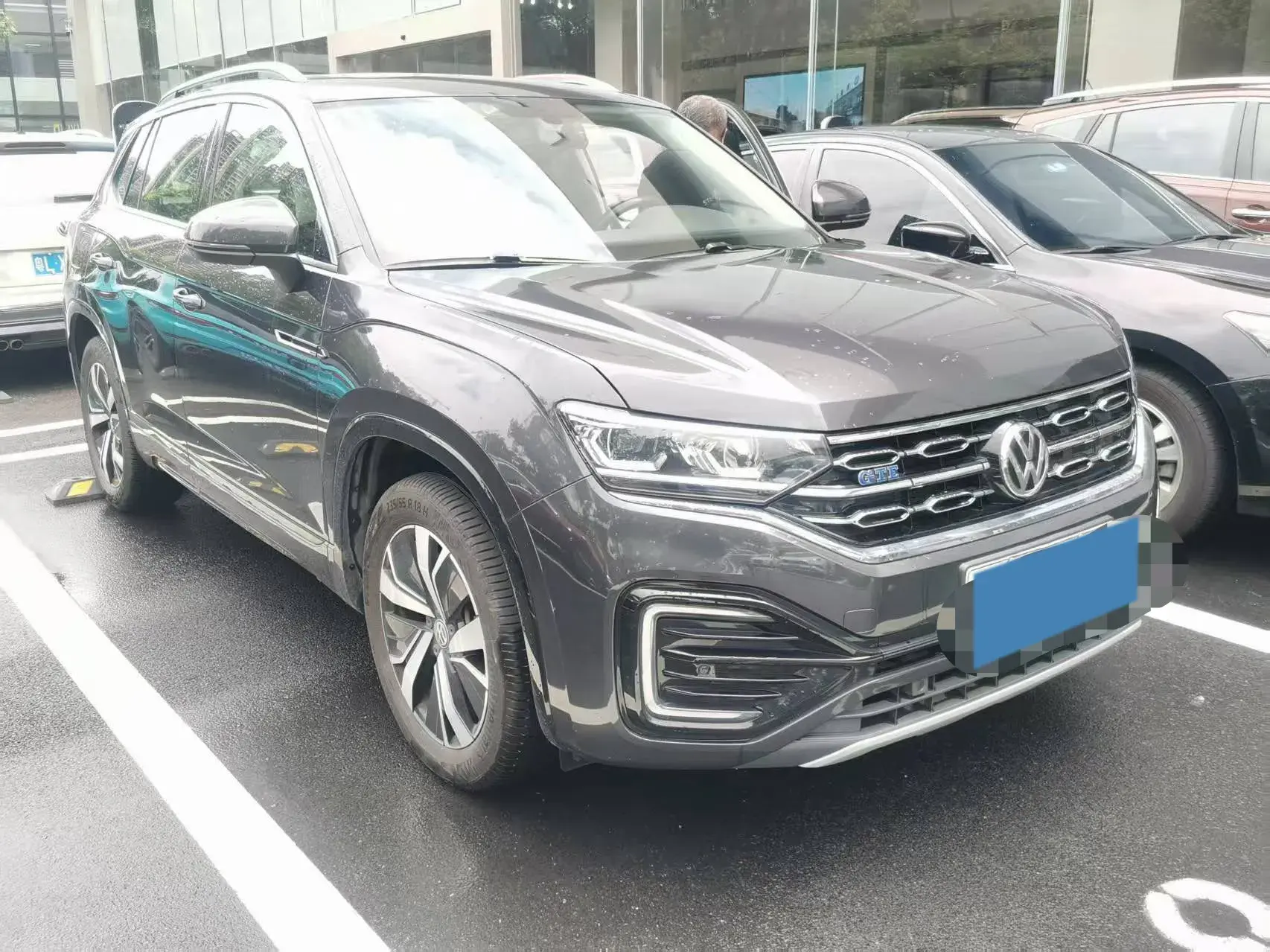 2020 VOLKSWAGEN TAYRON thumbnail 3