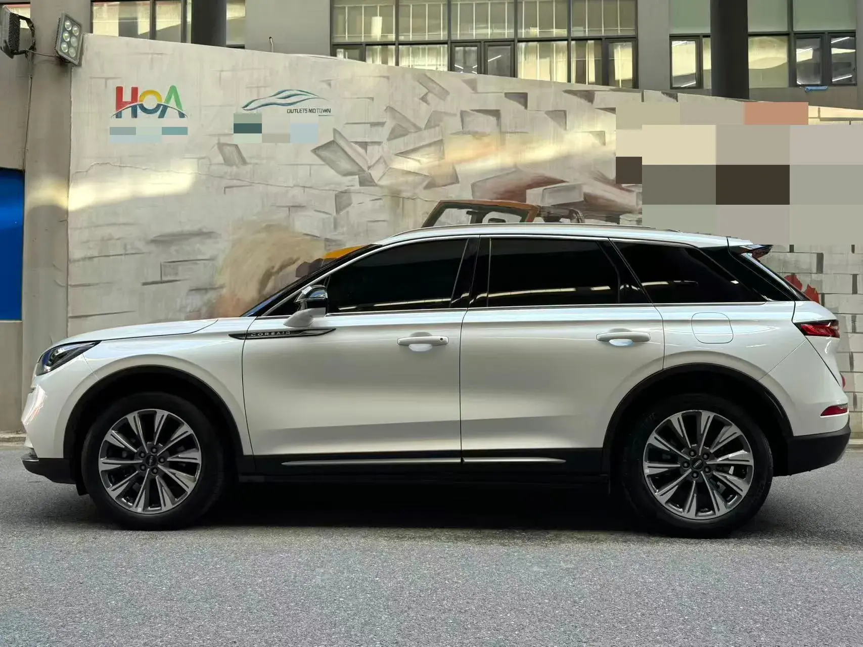 2022 LINCOLN CORSAIR thumbnail 3