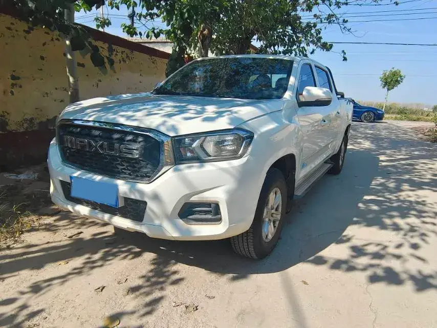 2020 MAXUS T70 view 1