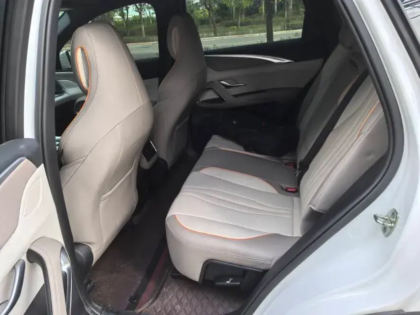 2023 BYD SONG thumbnail 4