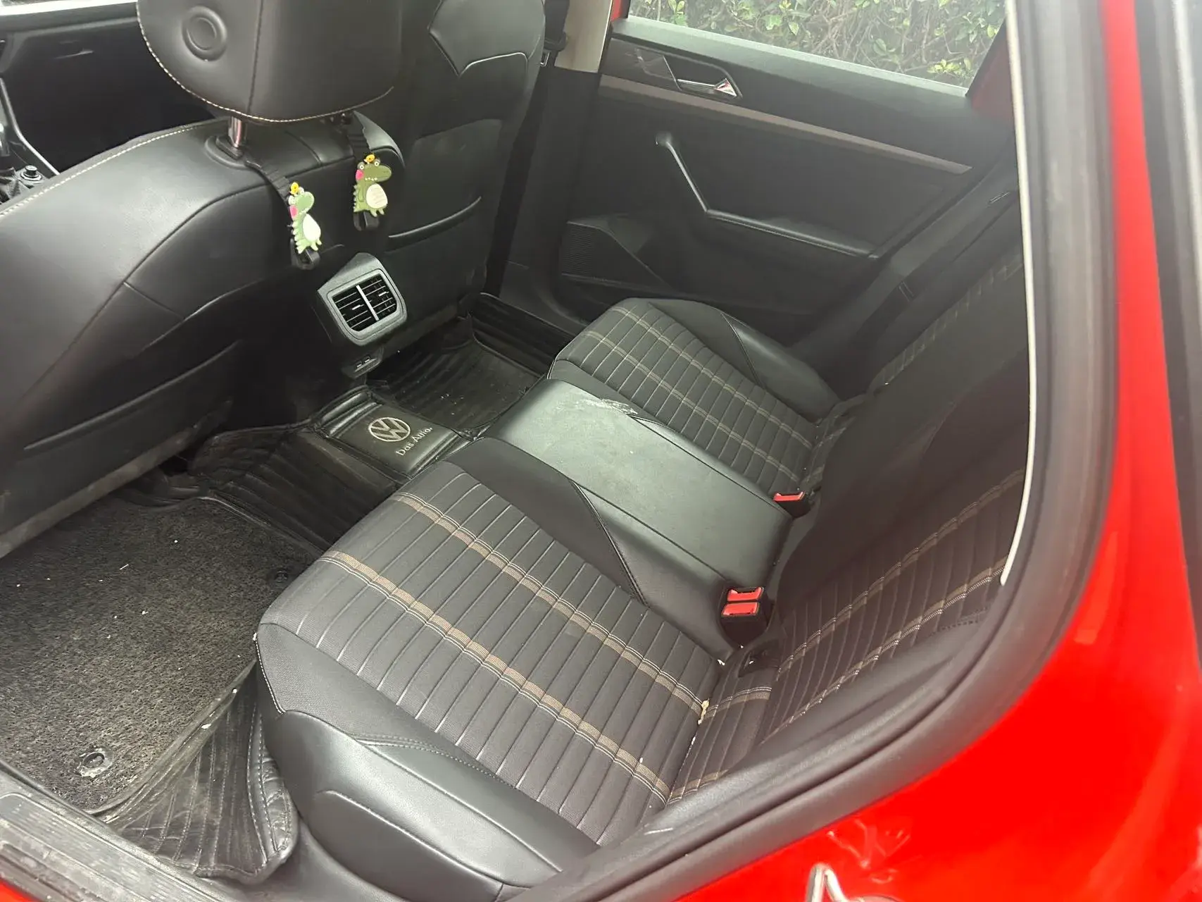 2018 VOLKSWAGEN LAVIDA thumbnail 4