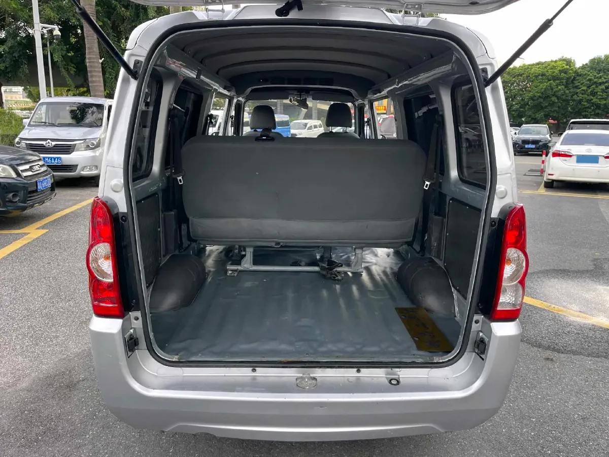 2022 WuLing RongGuang EV BEV 41.6KWH,autocango,china used car exporter,china ev exporter,chinese used car exporter,chinese used ev exporter