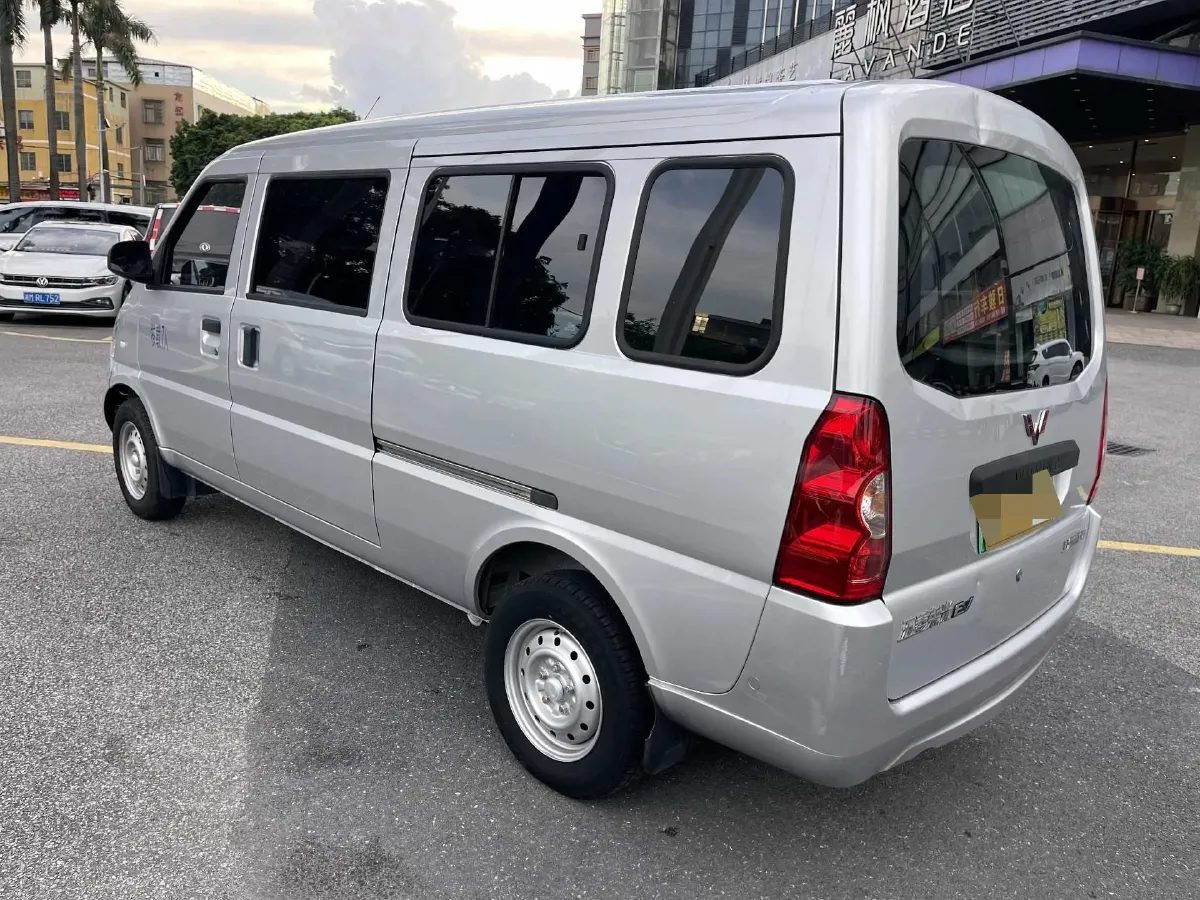 2022 WuLing RongGuang EV BEV 41.6KWH,autocango,china used car exporter,china ev exporter,chinese used car exporter,chinese used ev exporter